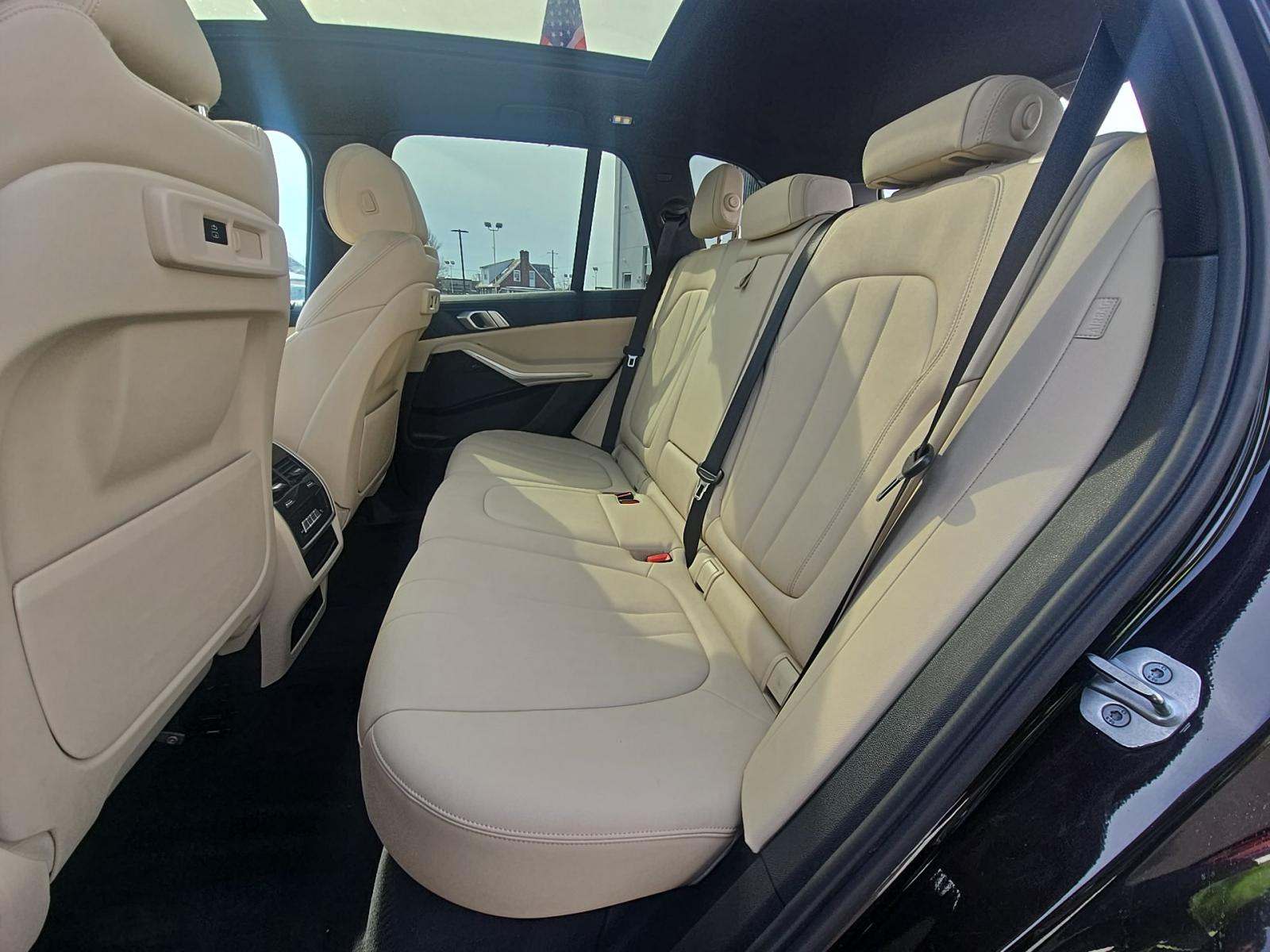 2022 BMW X5 xDrive40i AWD