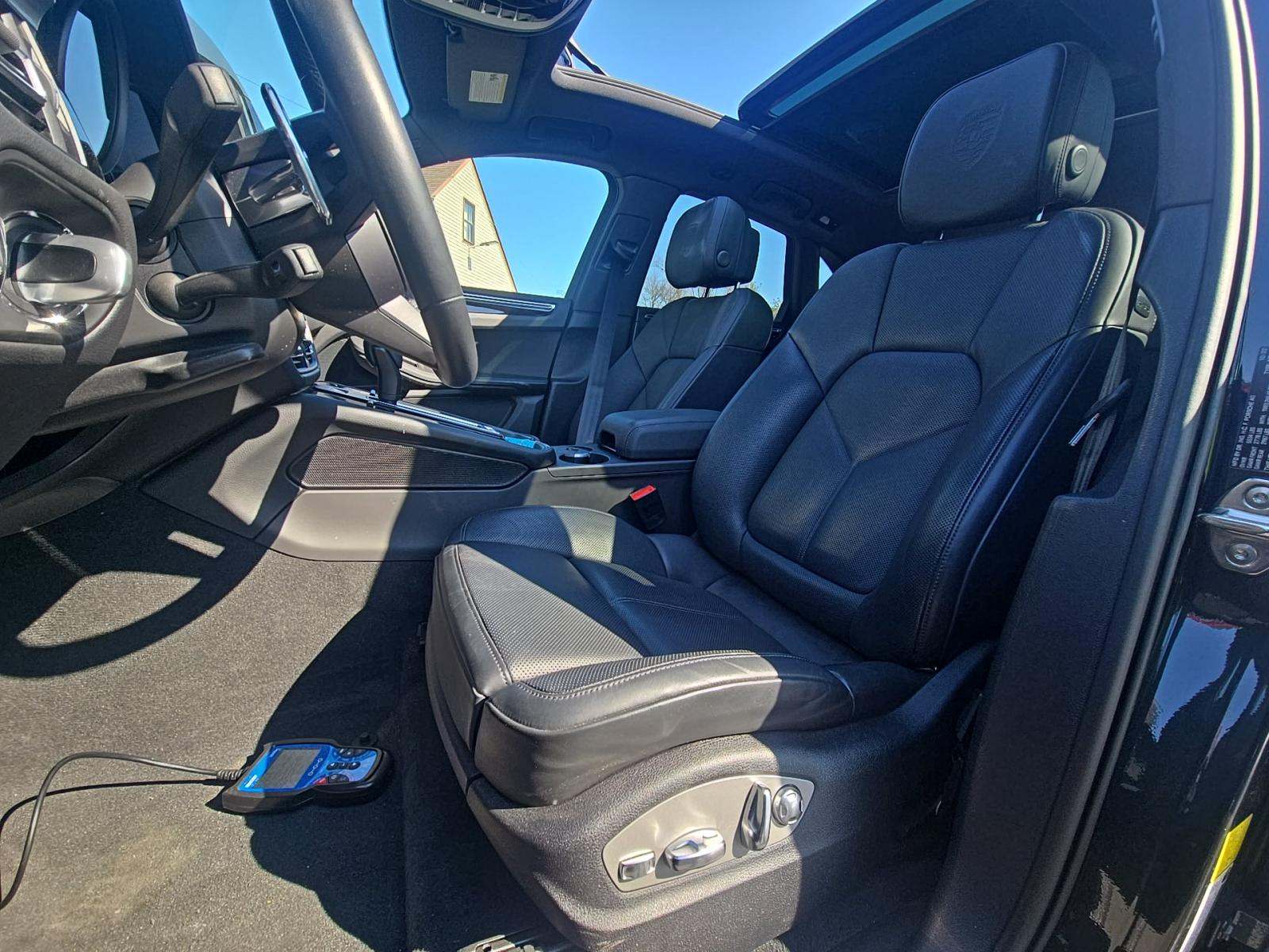 2023 Porsche Macan T AWD