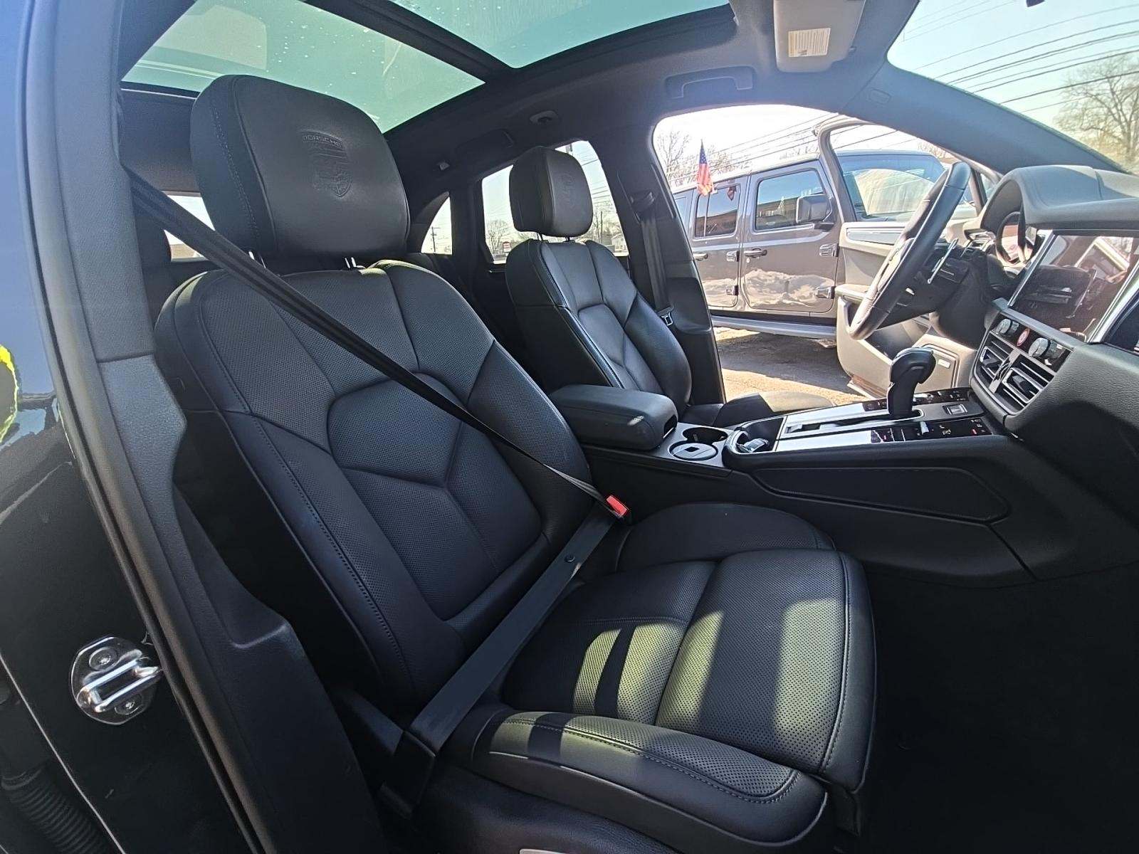 2023 Porsche Macan T AWD