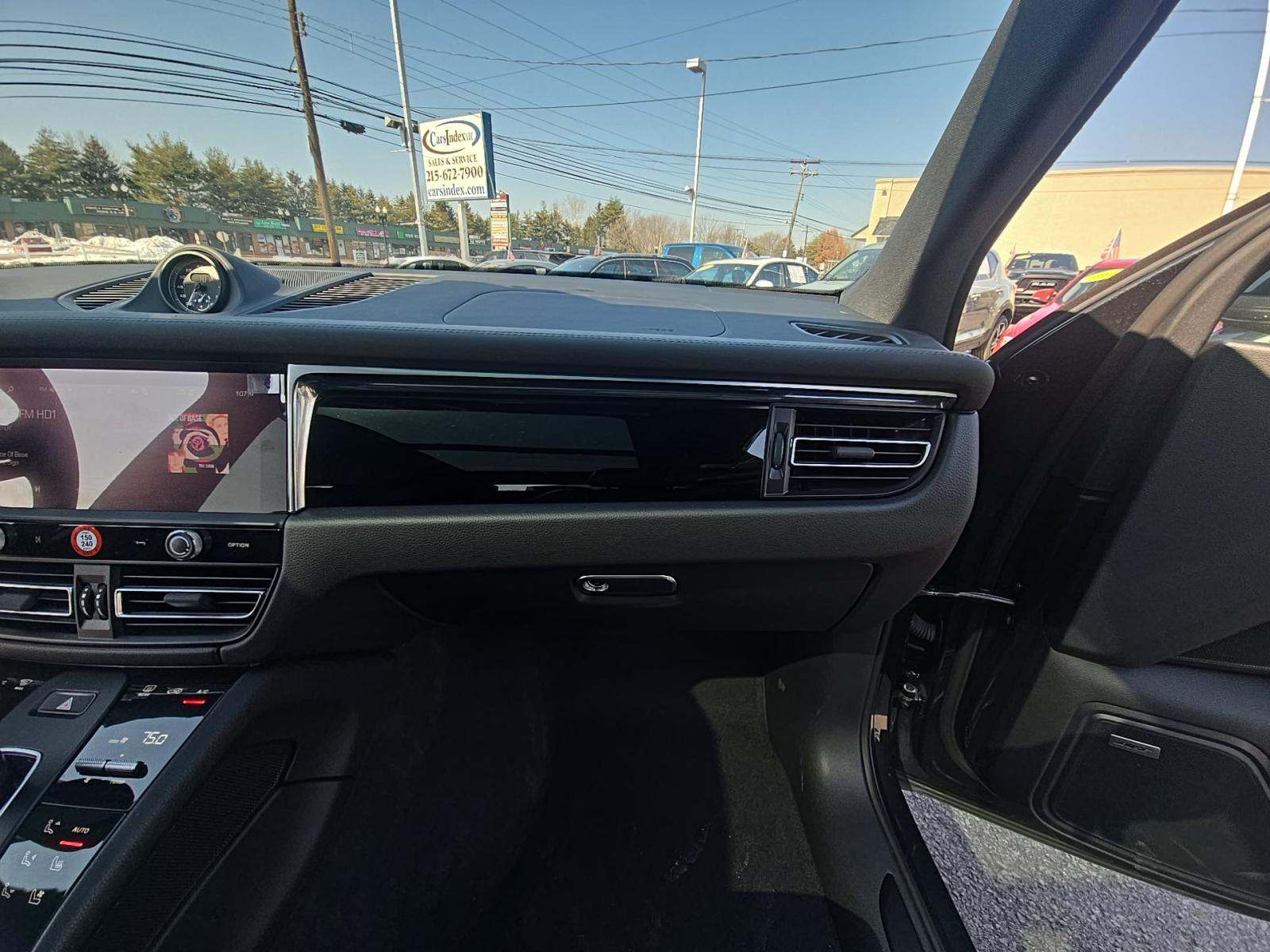 2023 Porsche Macan T AWD