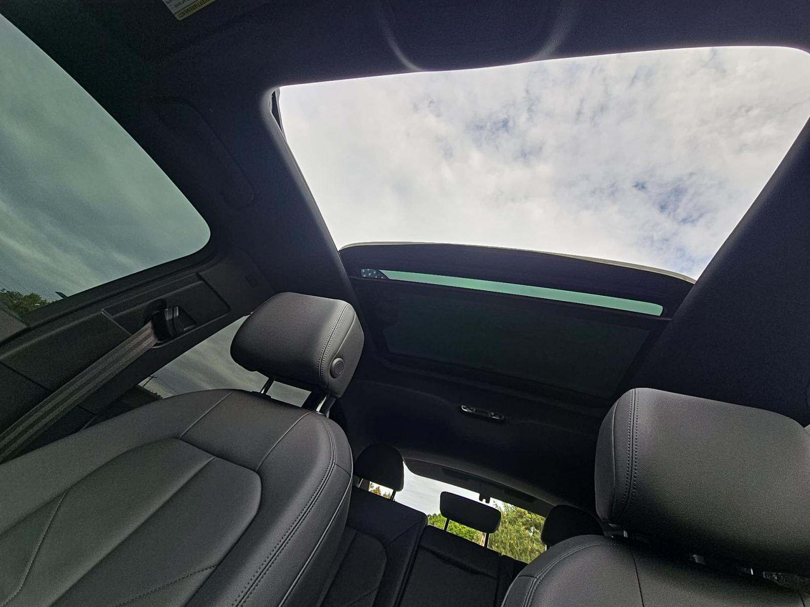 2022 Audi Q3 2.0T S line Premium AWD