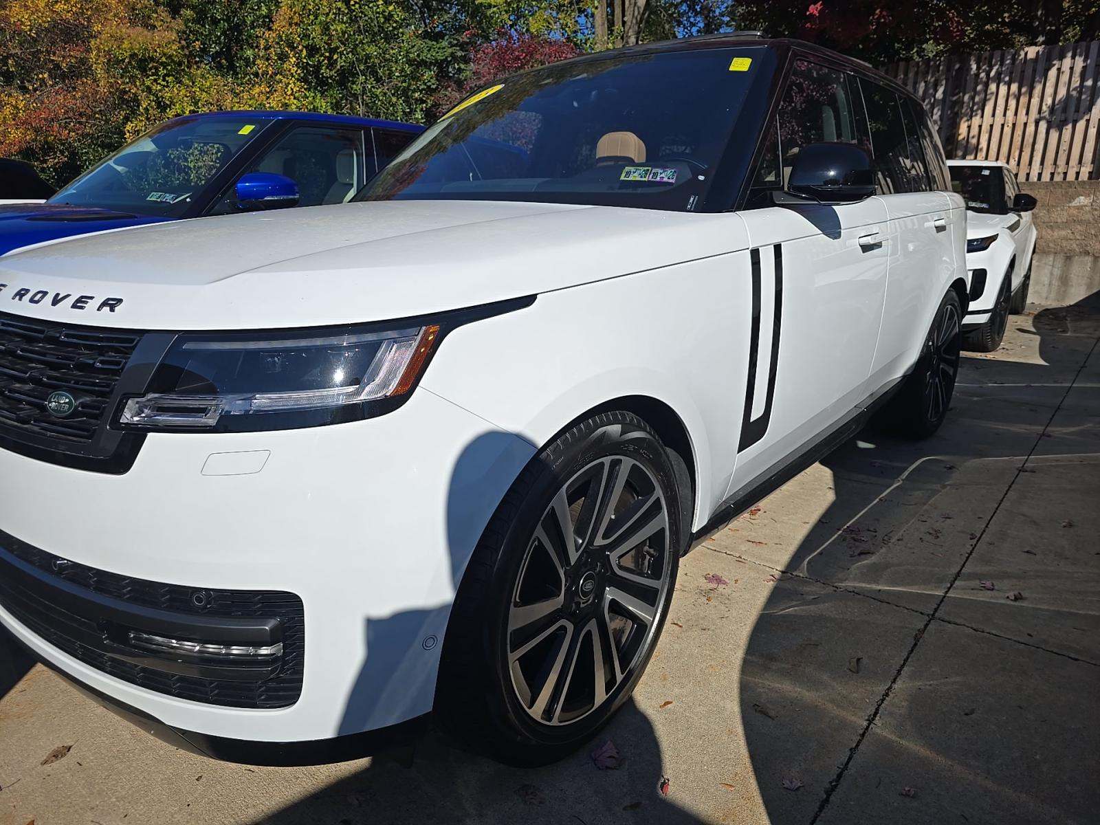 2023 Land Rover Range Rover SE AWD
