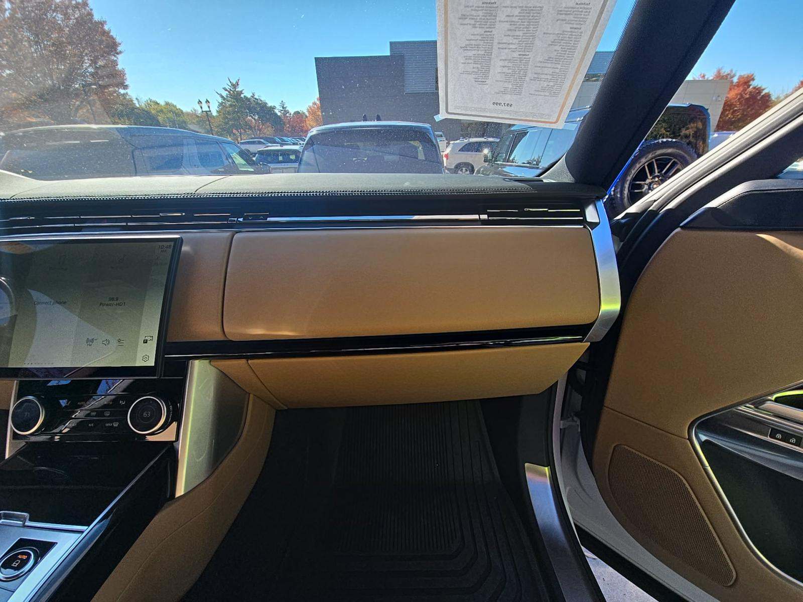 2023 Land Rover Range Rover SE AWD