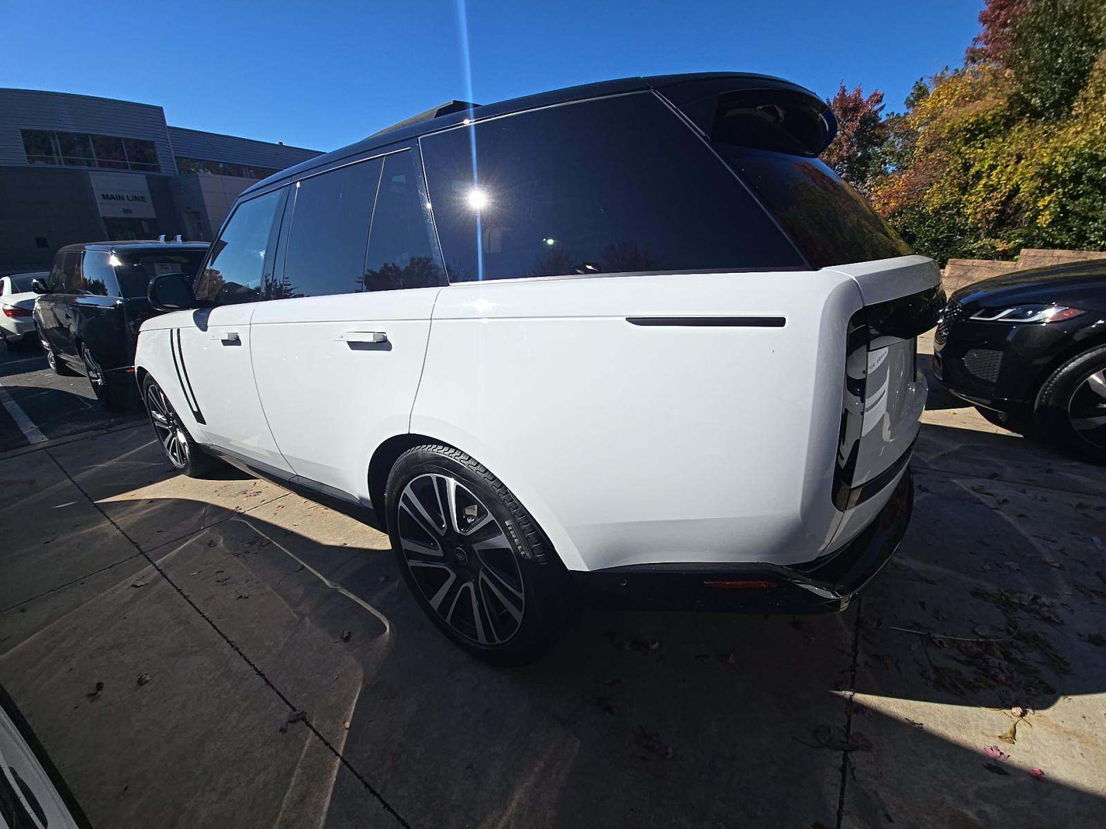 2023 Land Rover Range Rover SE AWD