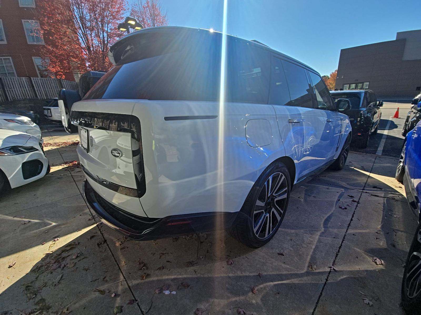 2023 Land Rover Range Rover SE AWD