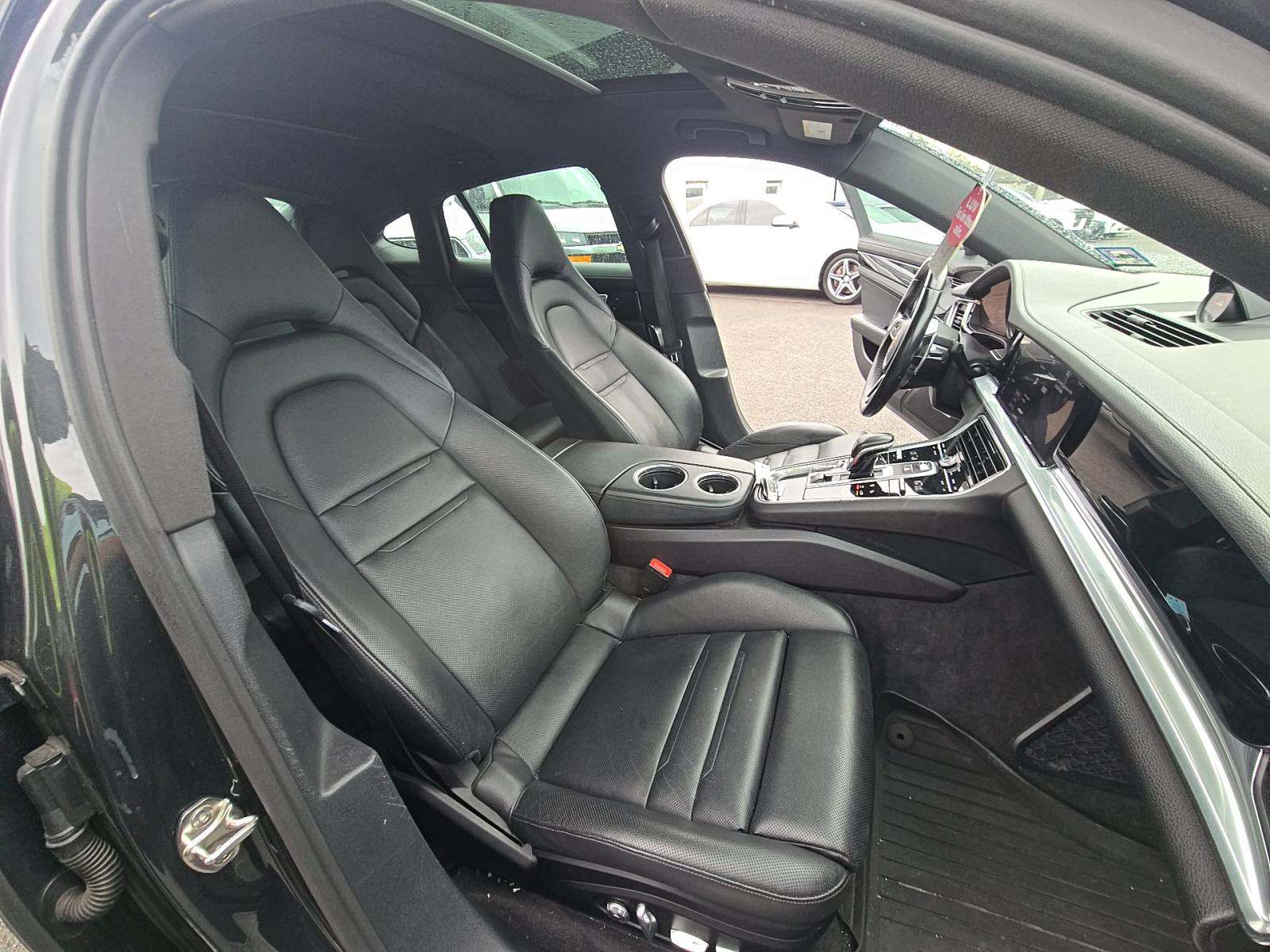 2018 Porsche Panamera Base RWD