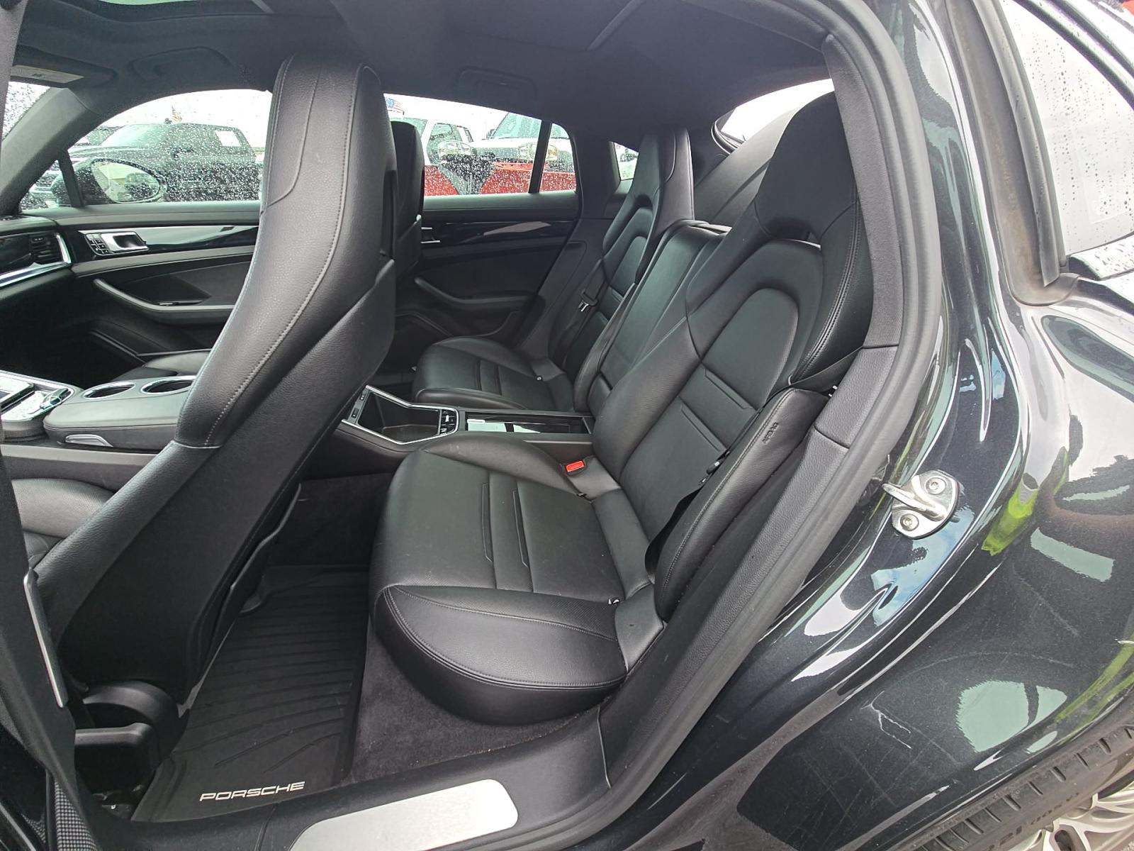 2018 Porsche Panamera Base RWD