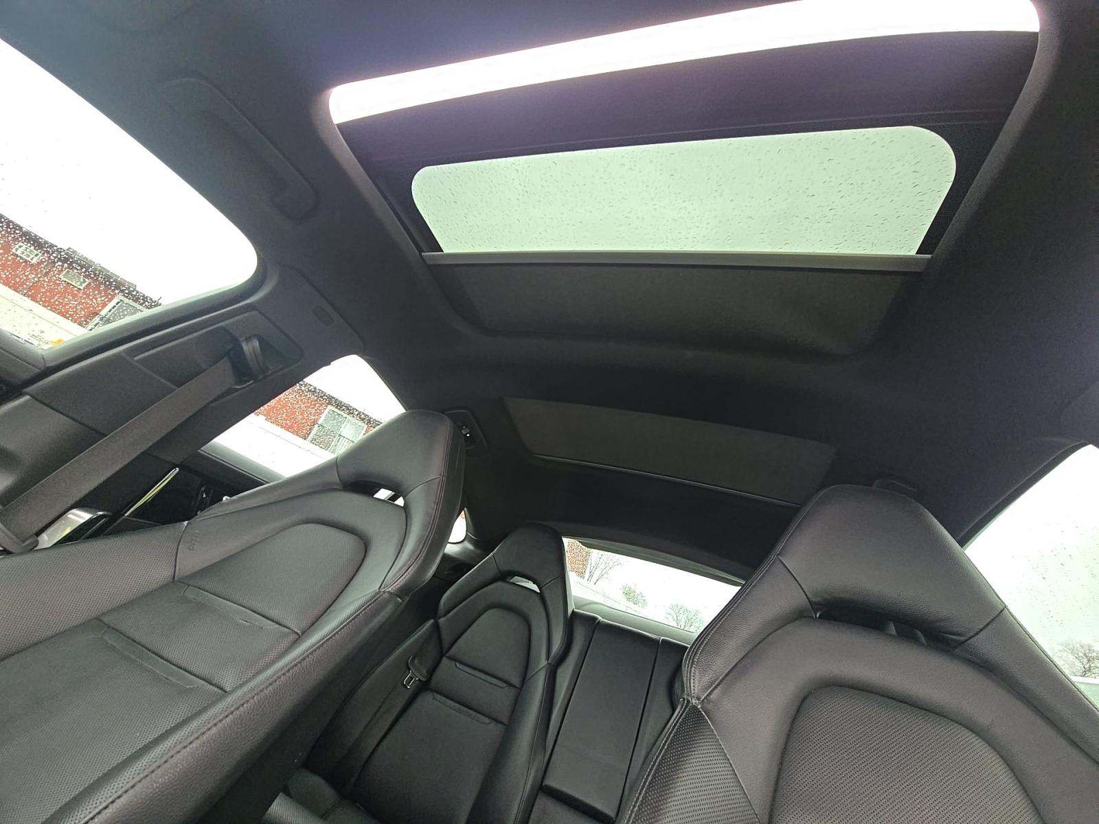 2018 Porsche Panamera Base RWD