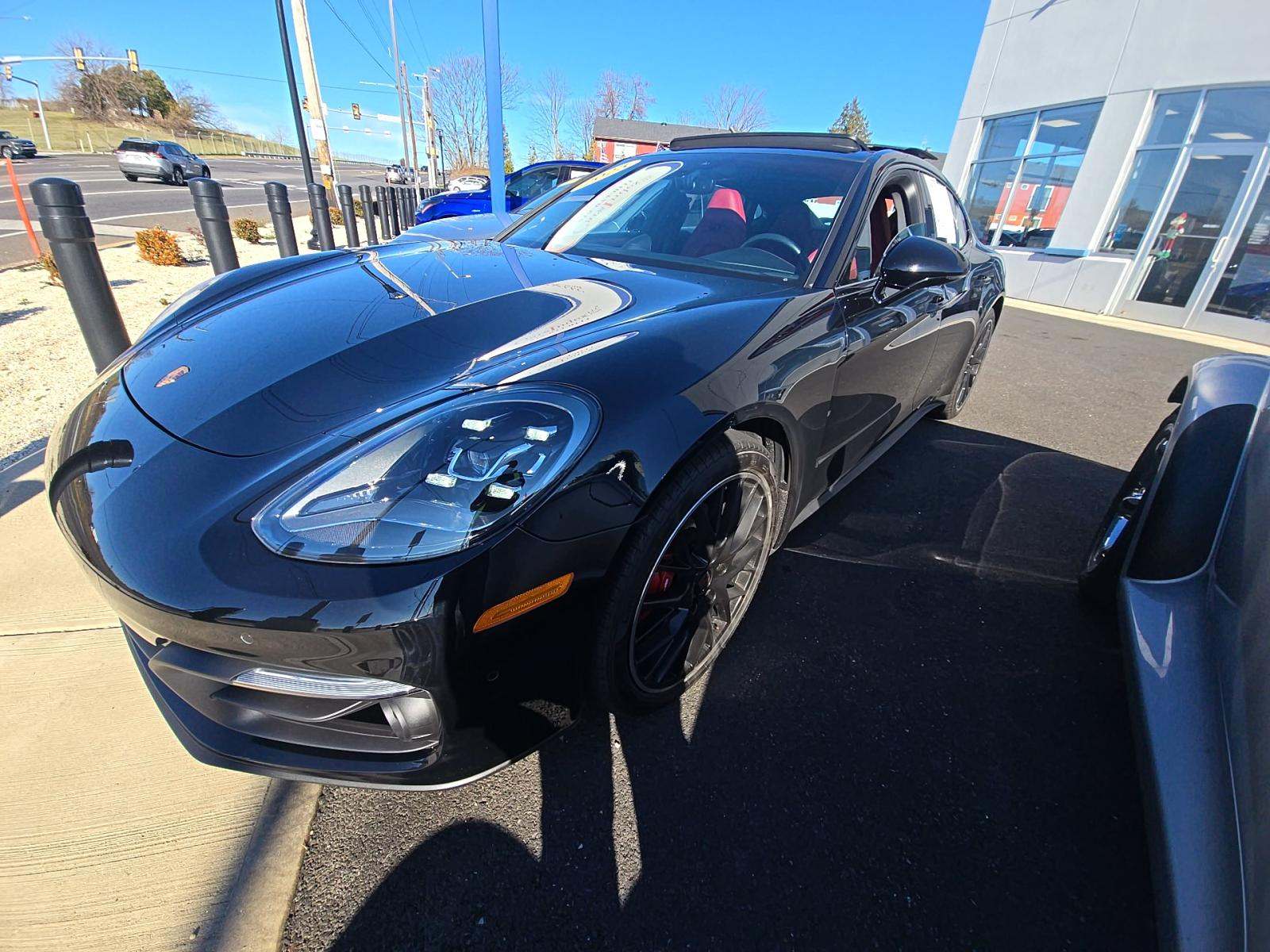 2023 Porsche Panamera 4 Platinum Edition AWD