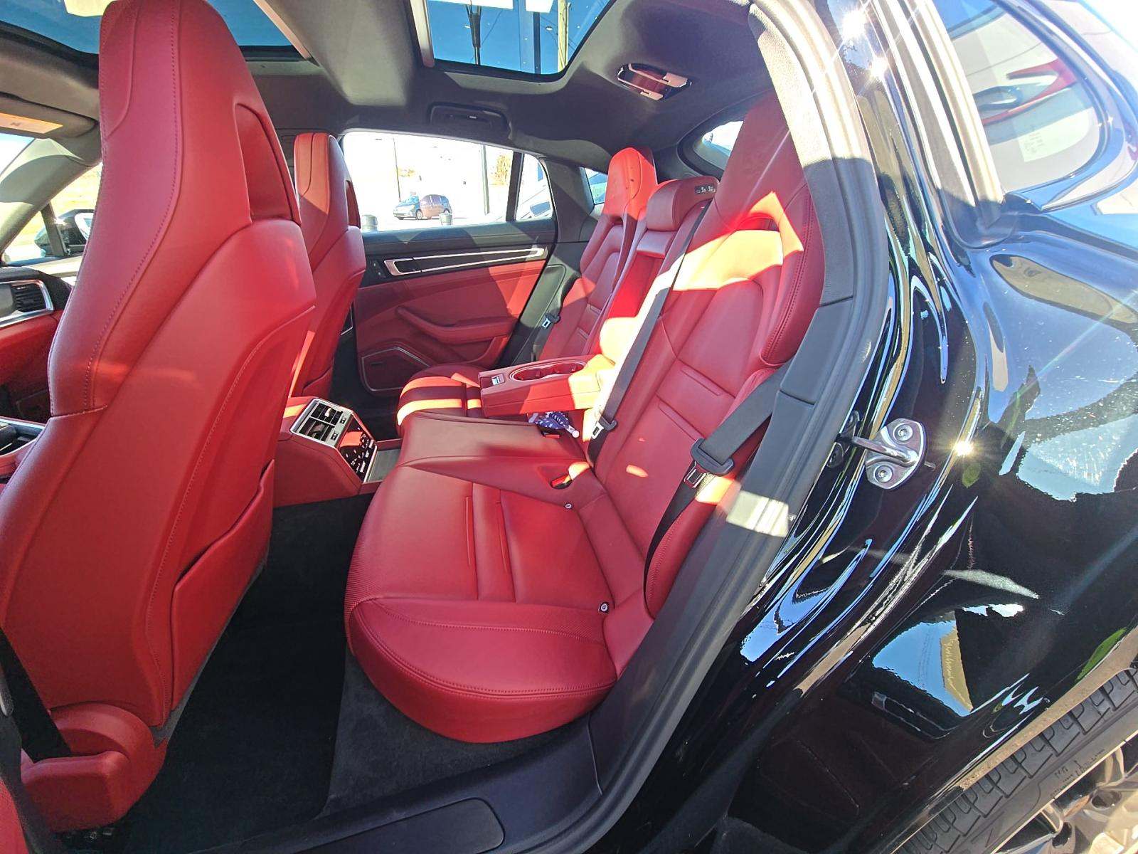 2023 Porsche Panamera 4 Platinum Edition AWD