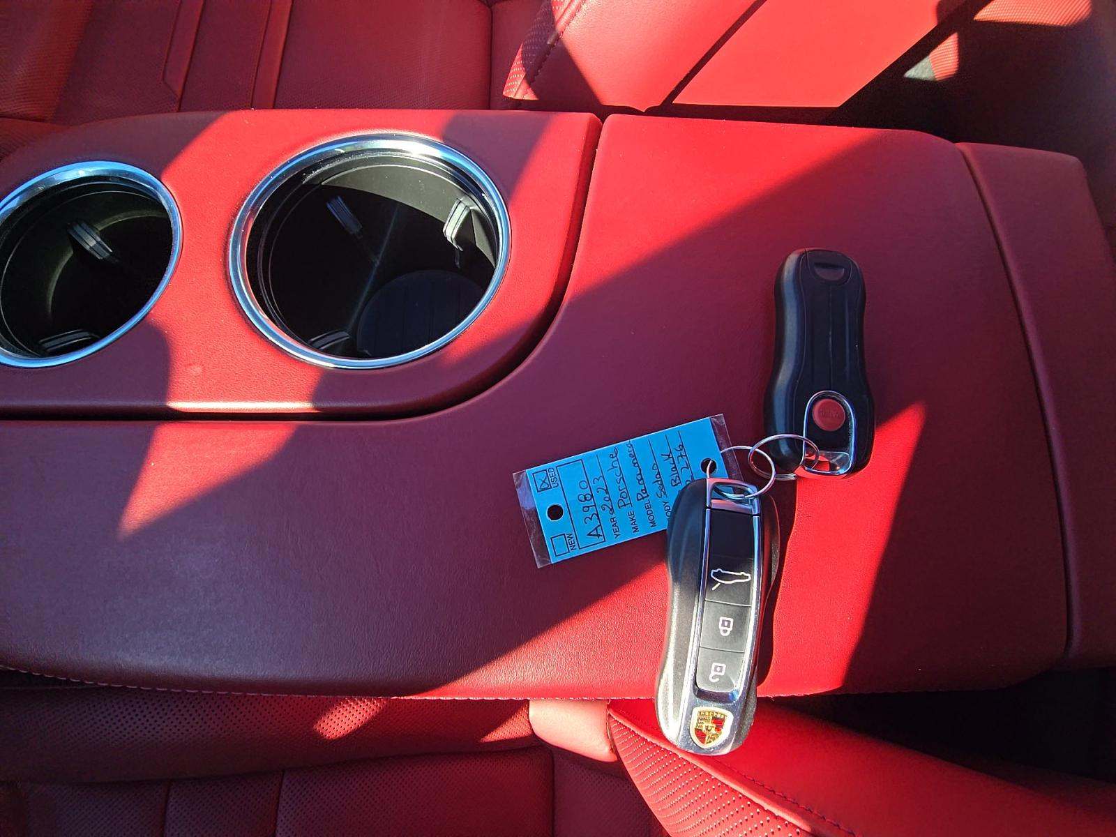 2023 Porsche Panamera 4 Platinum Edition AWD