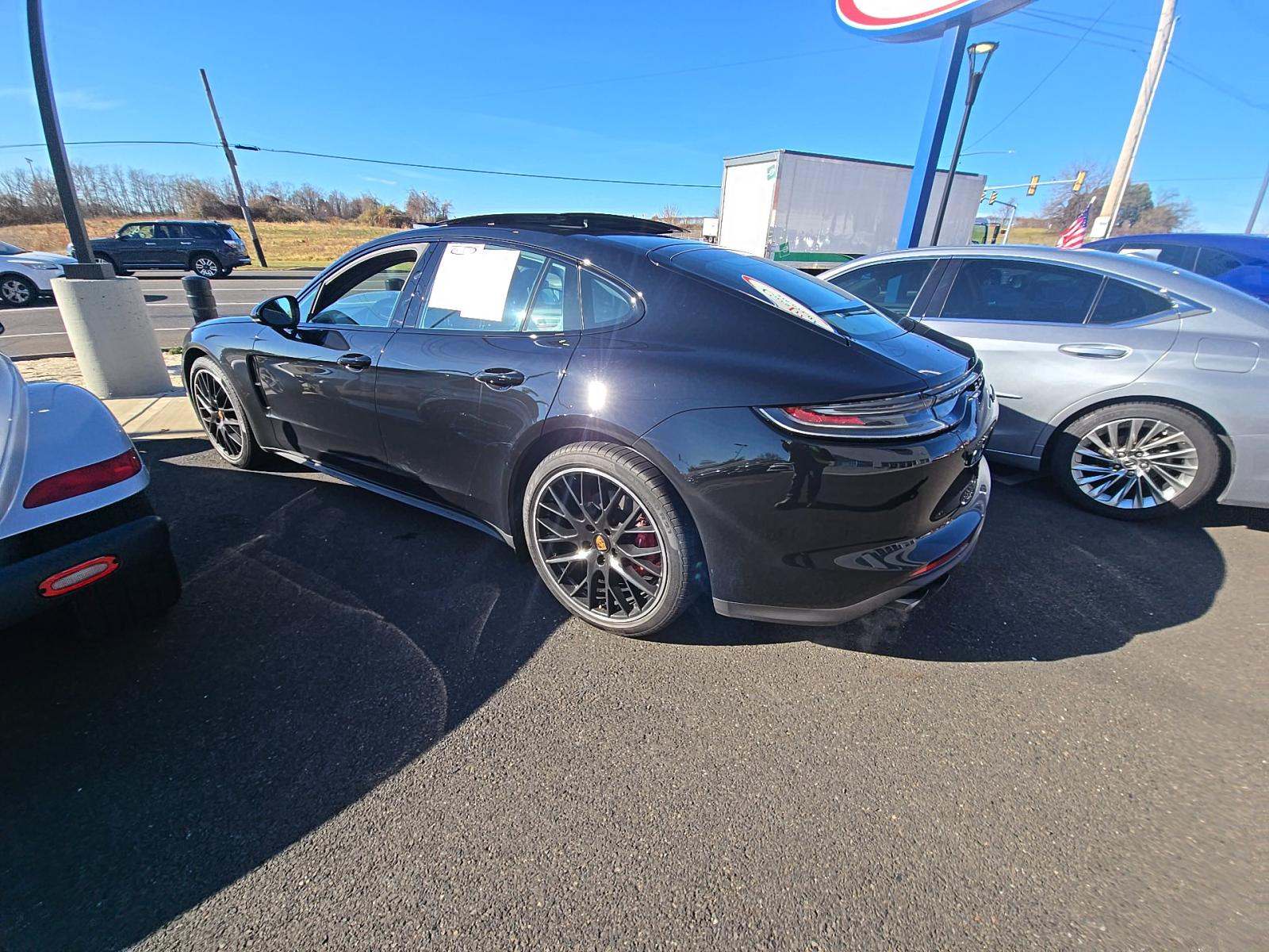 2023 Porsche Panamera 4 Platinum Edition AWD