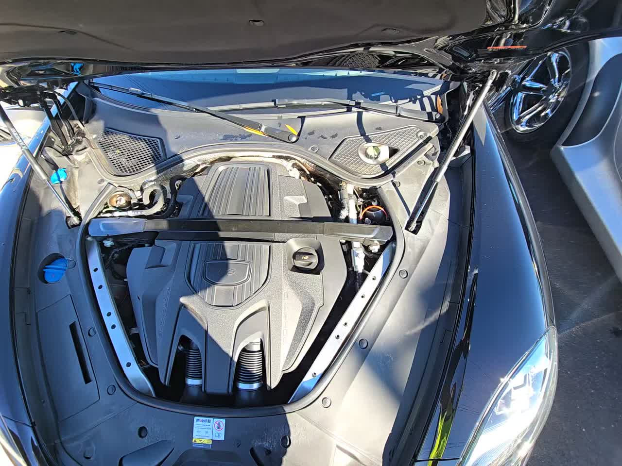 2023 Porsche Panamera 4 Platinum Edition AWD