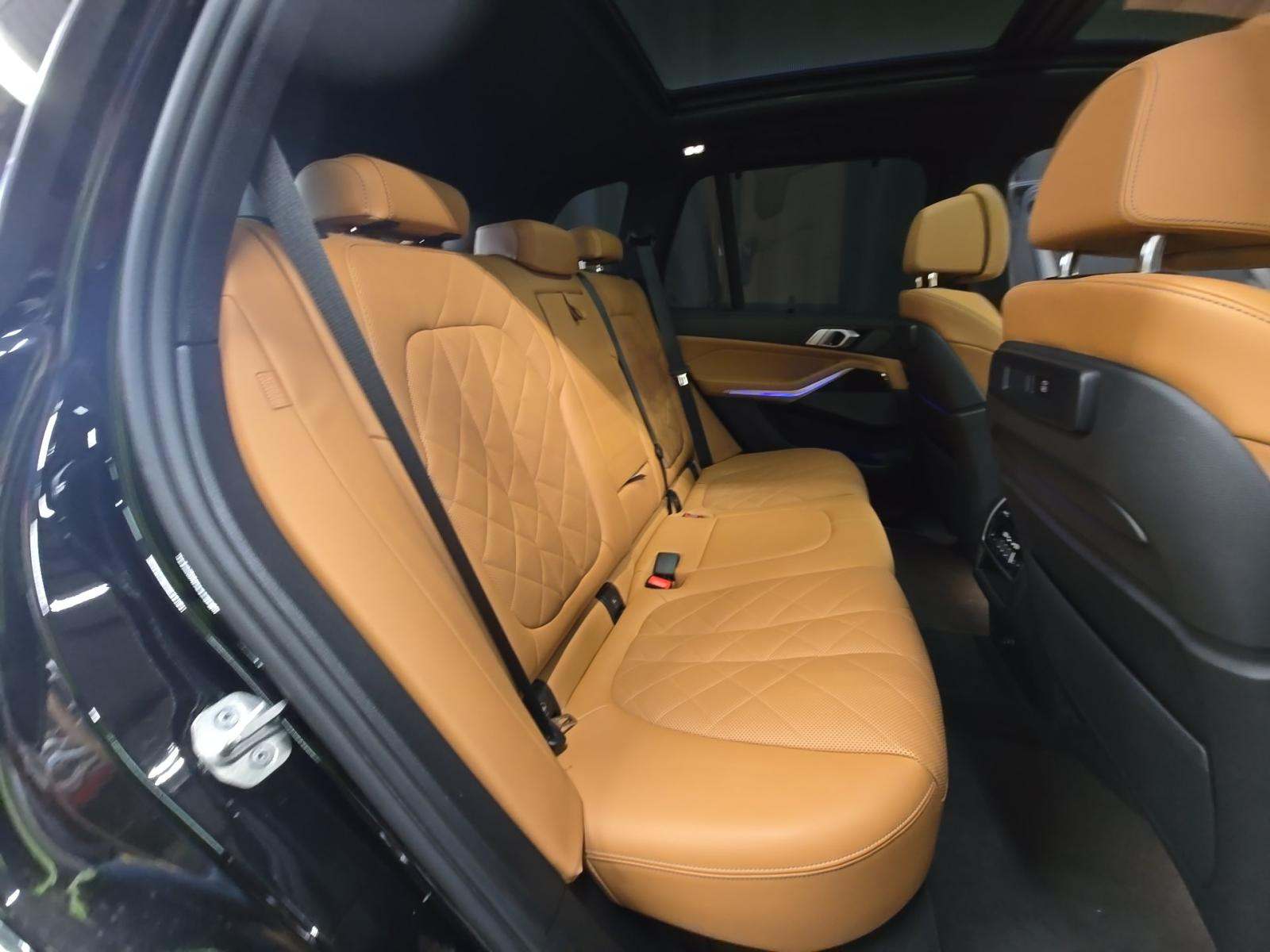 2023 BMW X5 M50i AWD