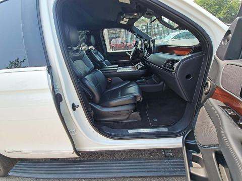 2023 Lincoln Navigator Standard AWD