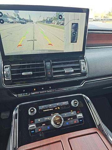 2023 Lincoln Navigator Standard AWD