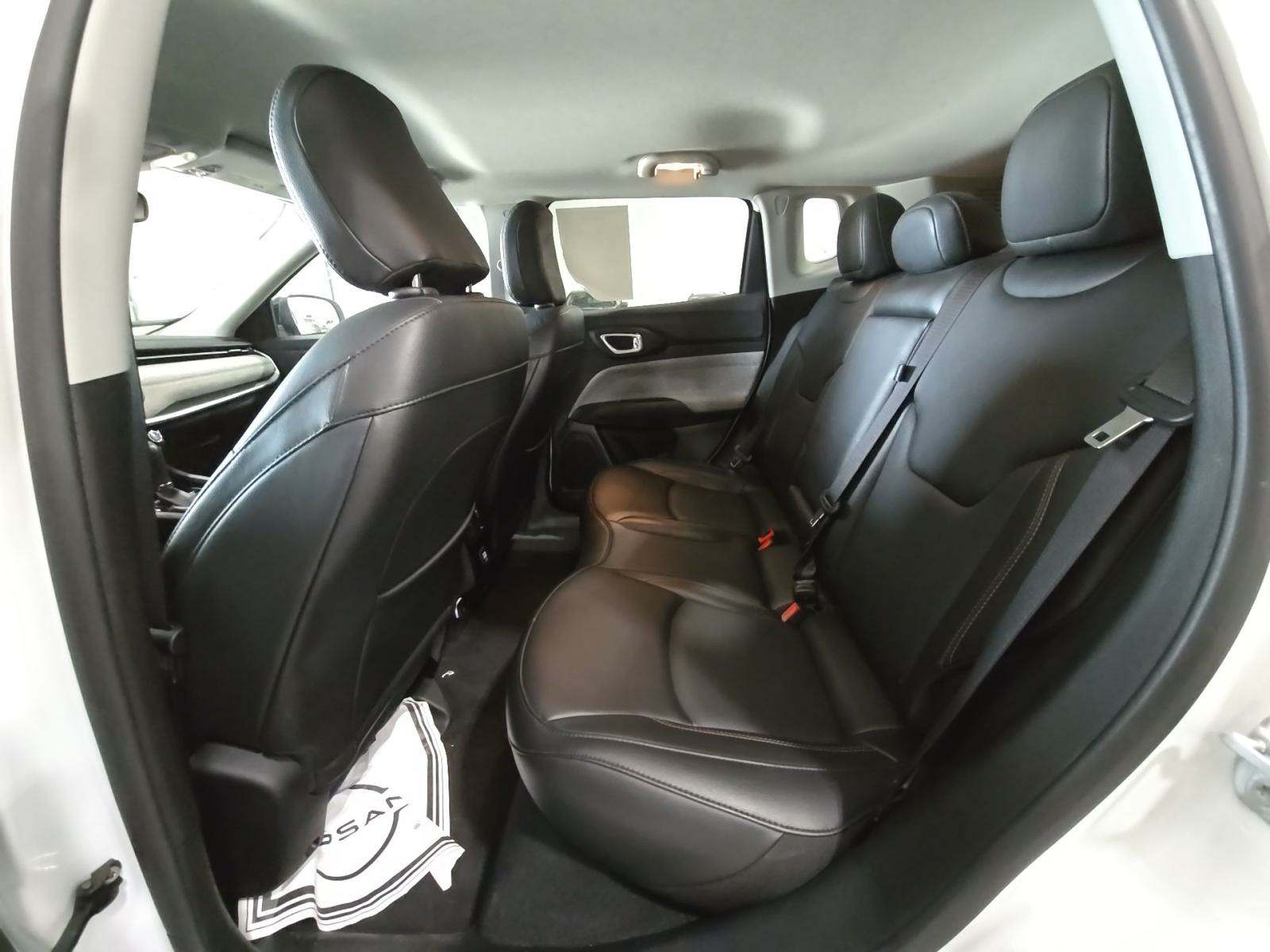 2022 Jeep Compass Latitude Lux AWD