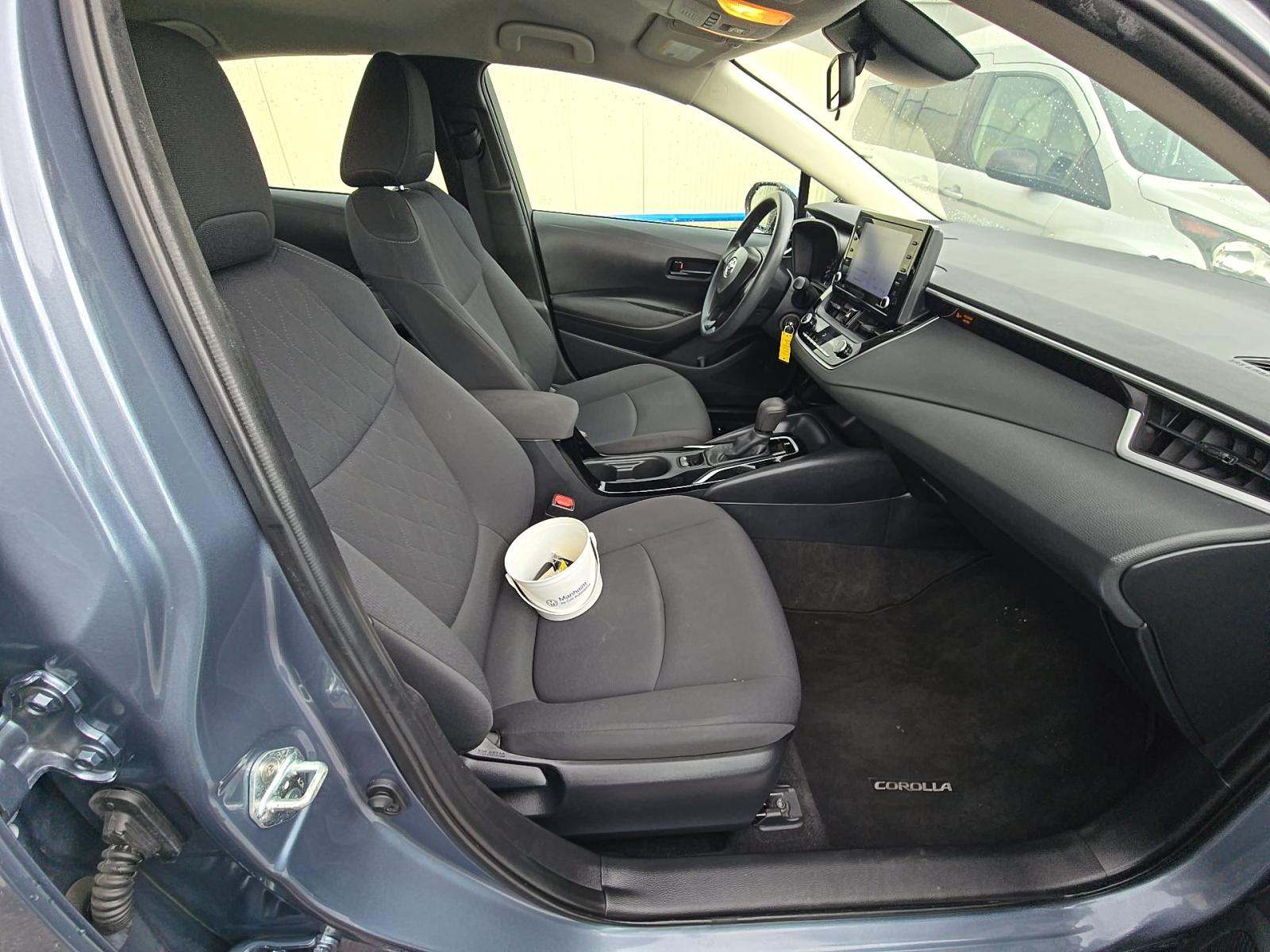 2022 Toyota Corolla LE FWD