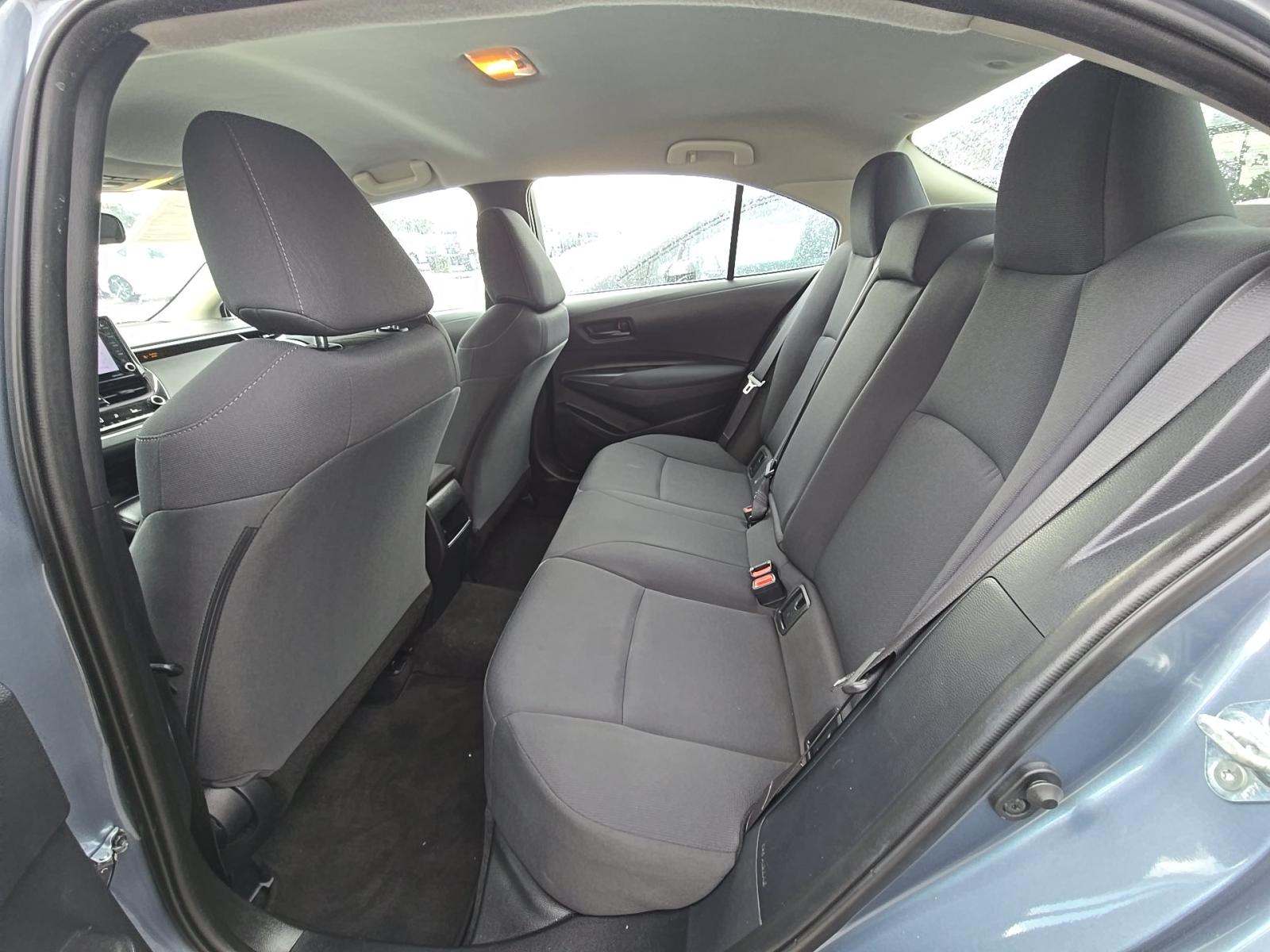 2022 Toyota Corolla LE FWD