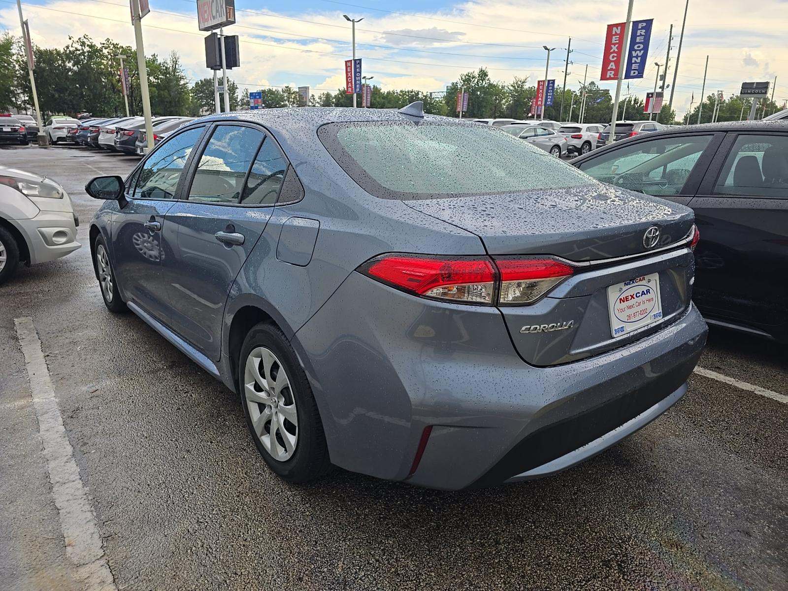 2022 Toyota Corolla LE FWD