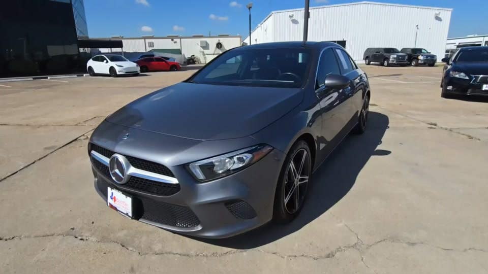 2021 Mercedes-Benz A 220