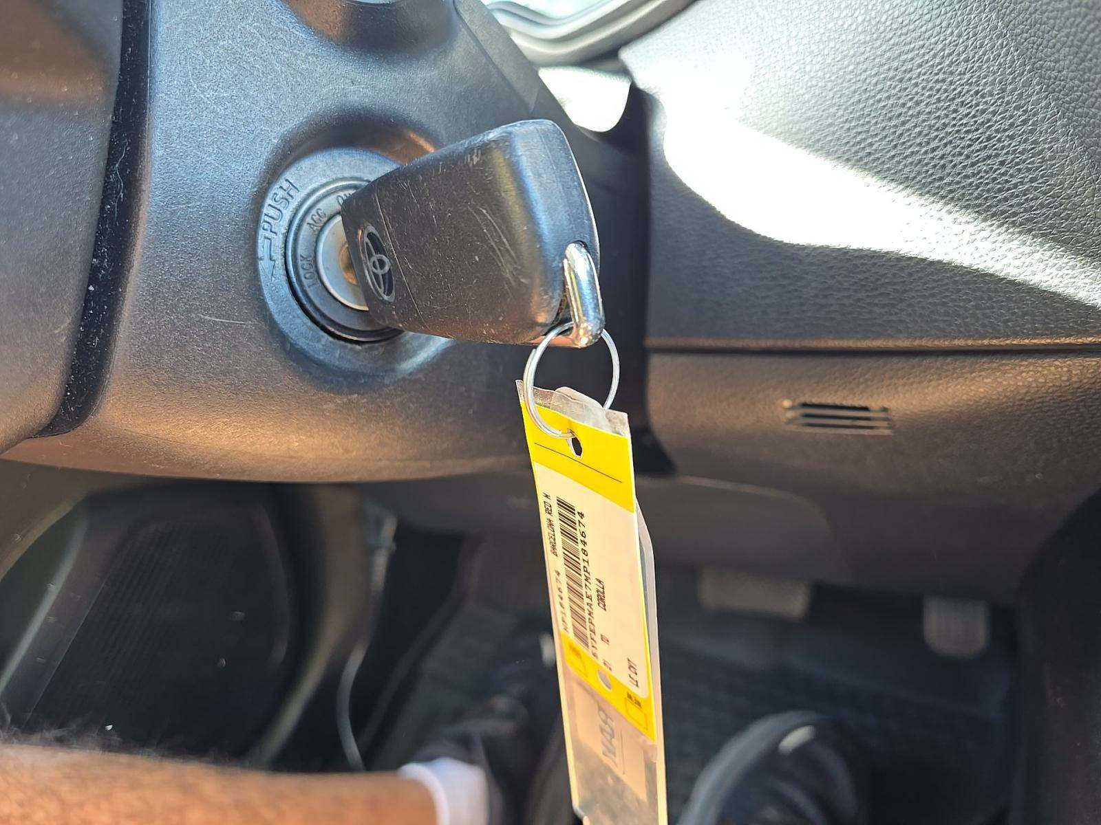 2021 Toyota Corolla LE FWD