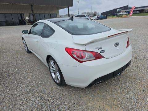 HYUNDAI 3.8 TRACK - 2