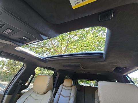 2018 Cadillac Escalade Platinum AWD