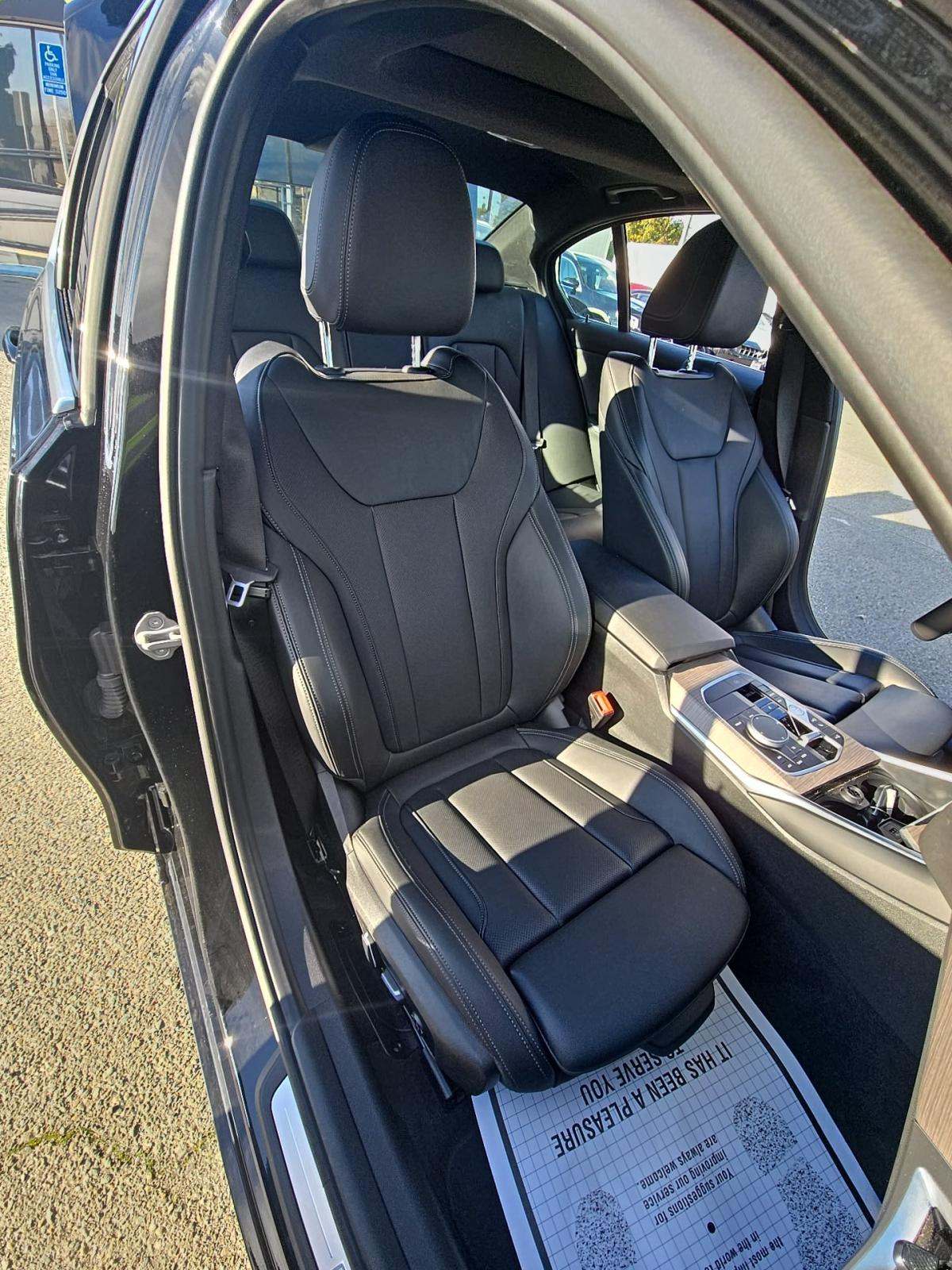 2025 BMW 3 Series 330i RWD