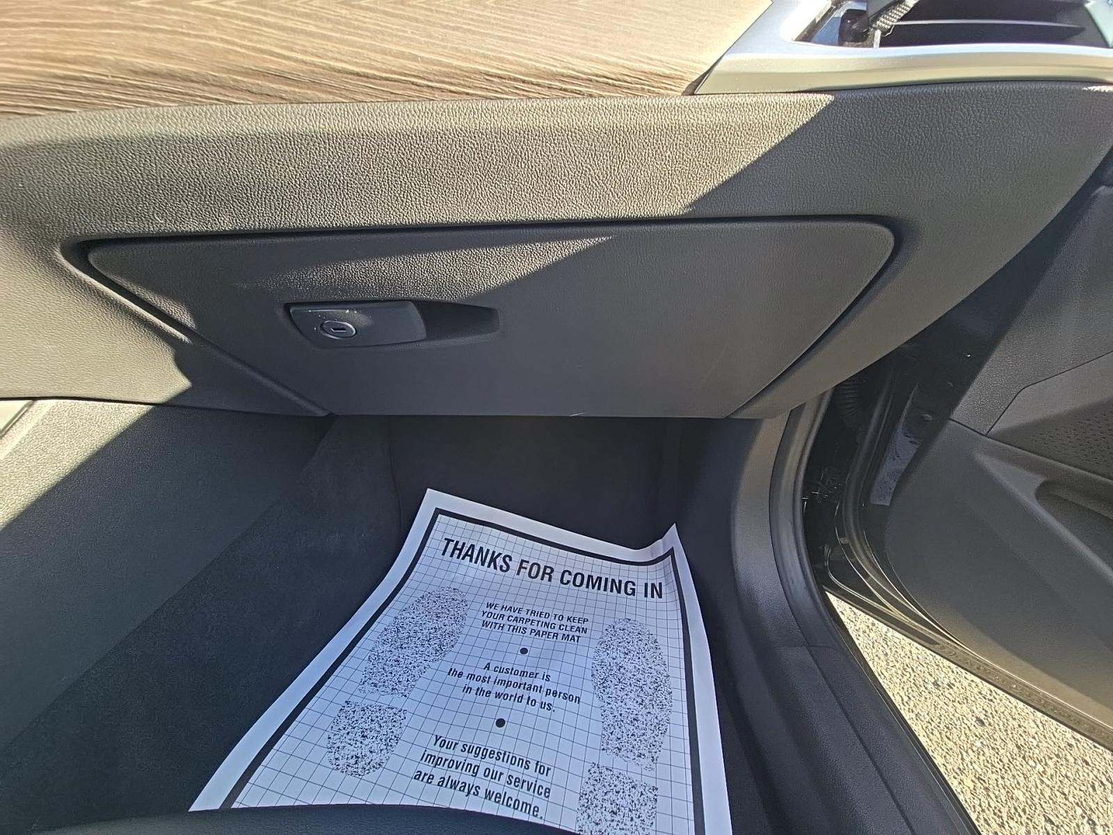 2025 BMW 3 Series 330i RWD