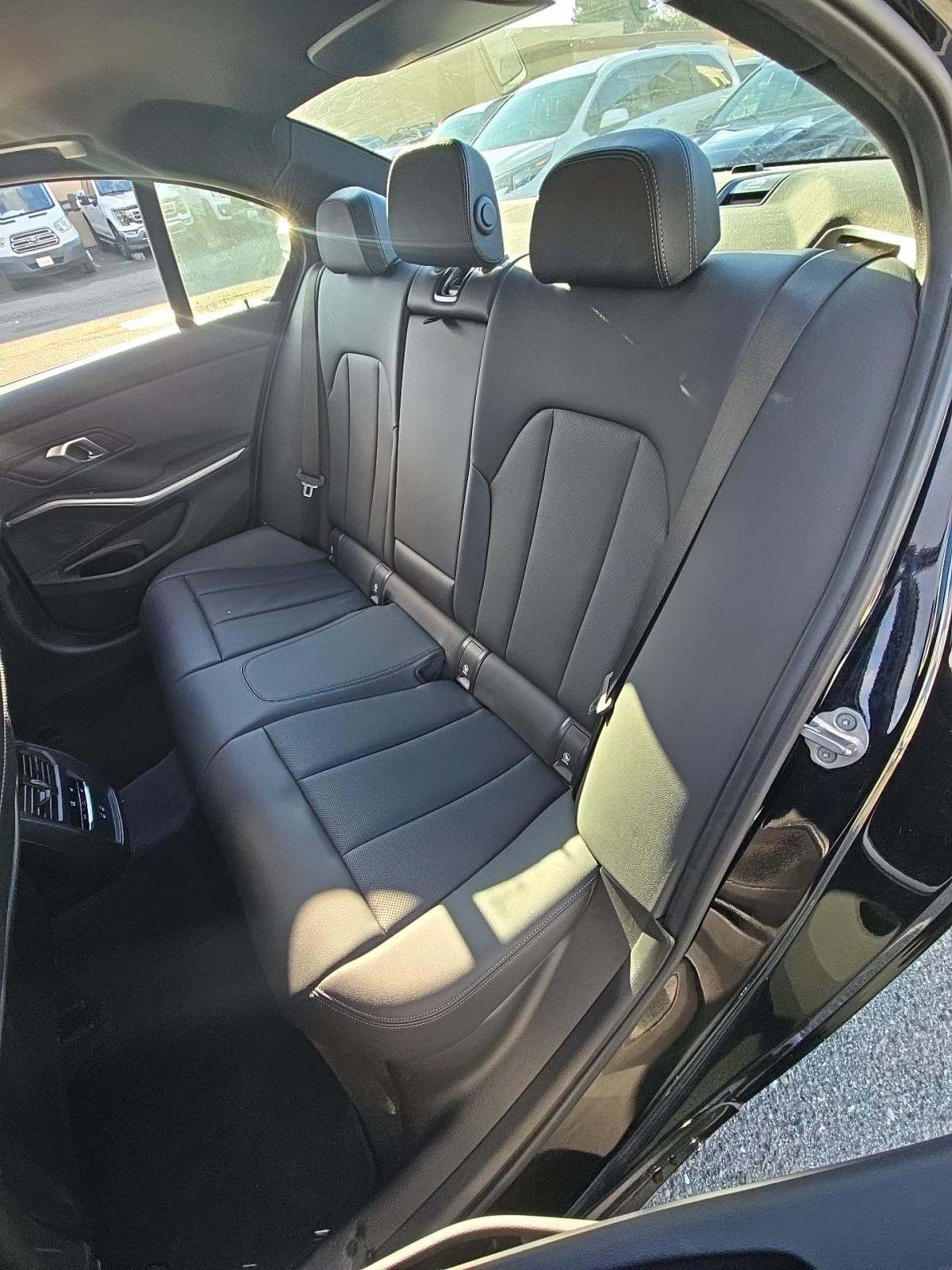 2025 BMW 3 Series 330i RWD