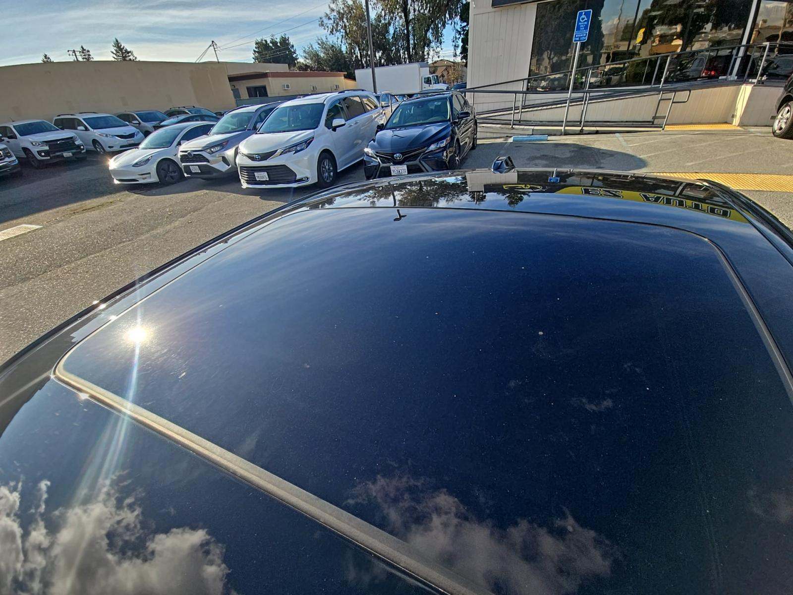 2025 BMW 3 Series 330i RWD