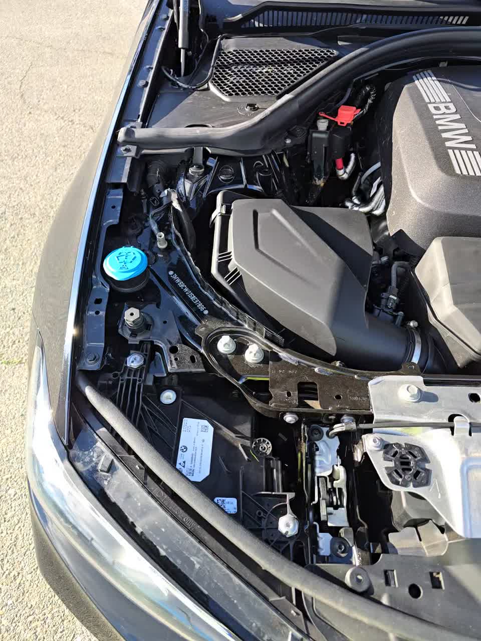 2025 BMW 3 Series 330i RWD