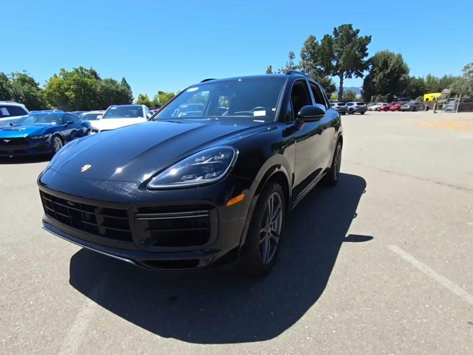 2023 Porsche Cayenne Turbo