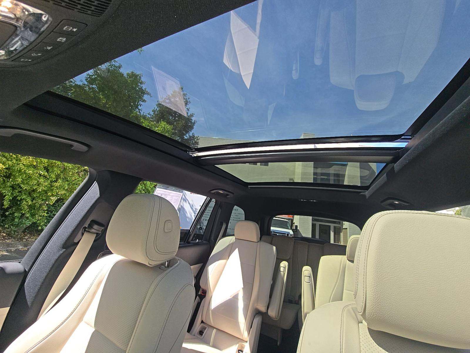 MERCEDES-BENZ GLS - 7