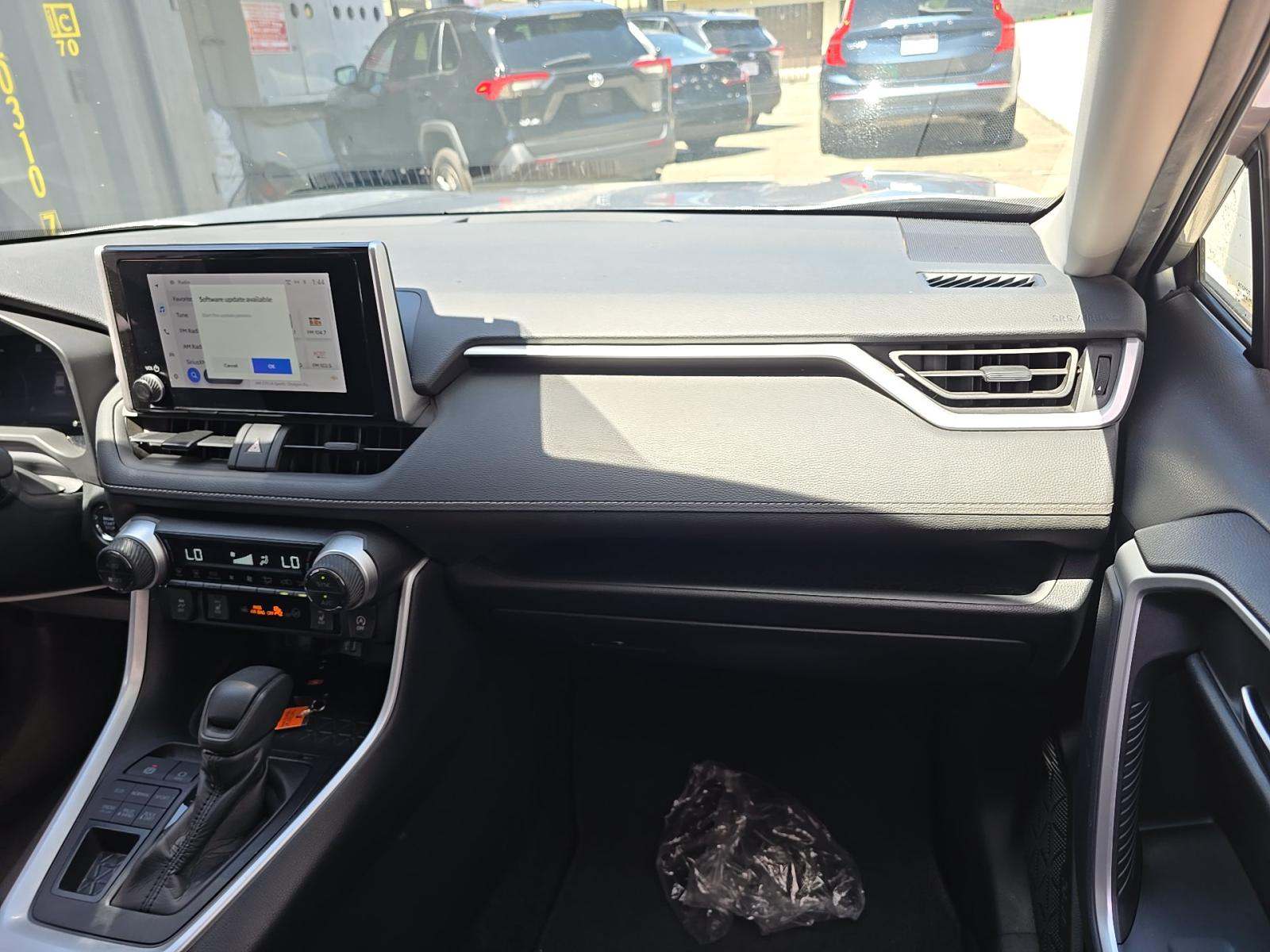 2024 Toyota RAV4 XLE AWD