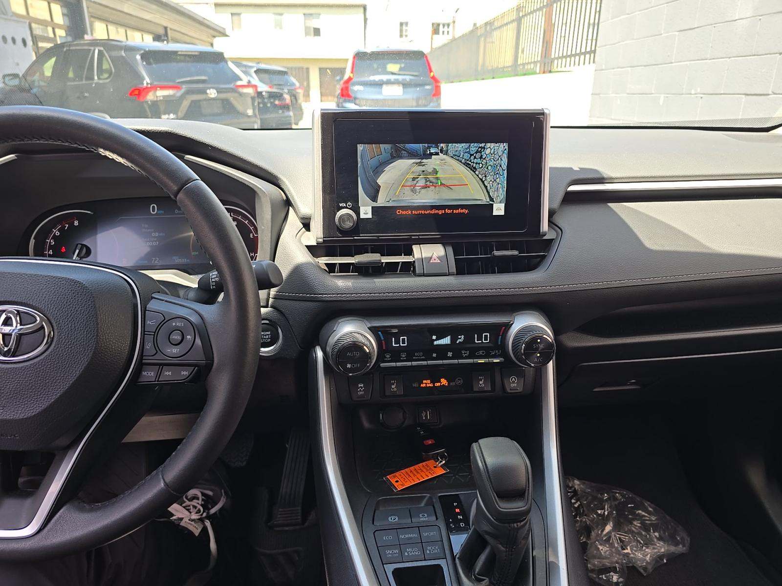 2024 Toyota RAV4 XLE AWD
