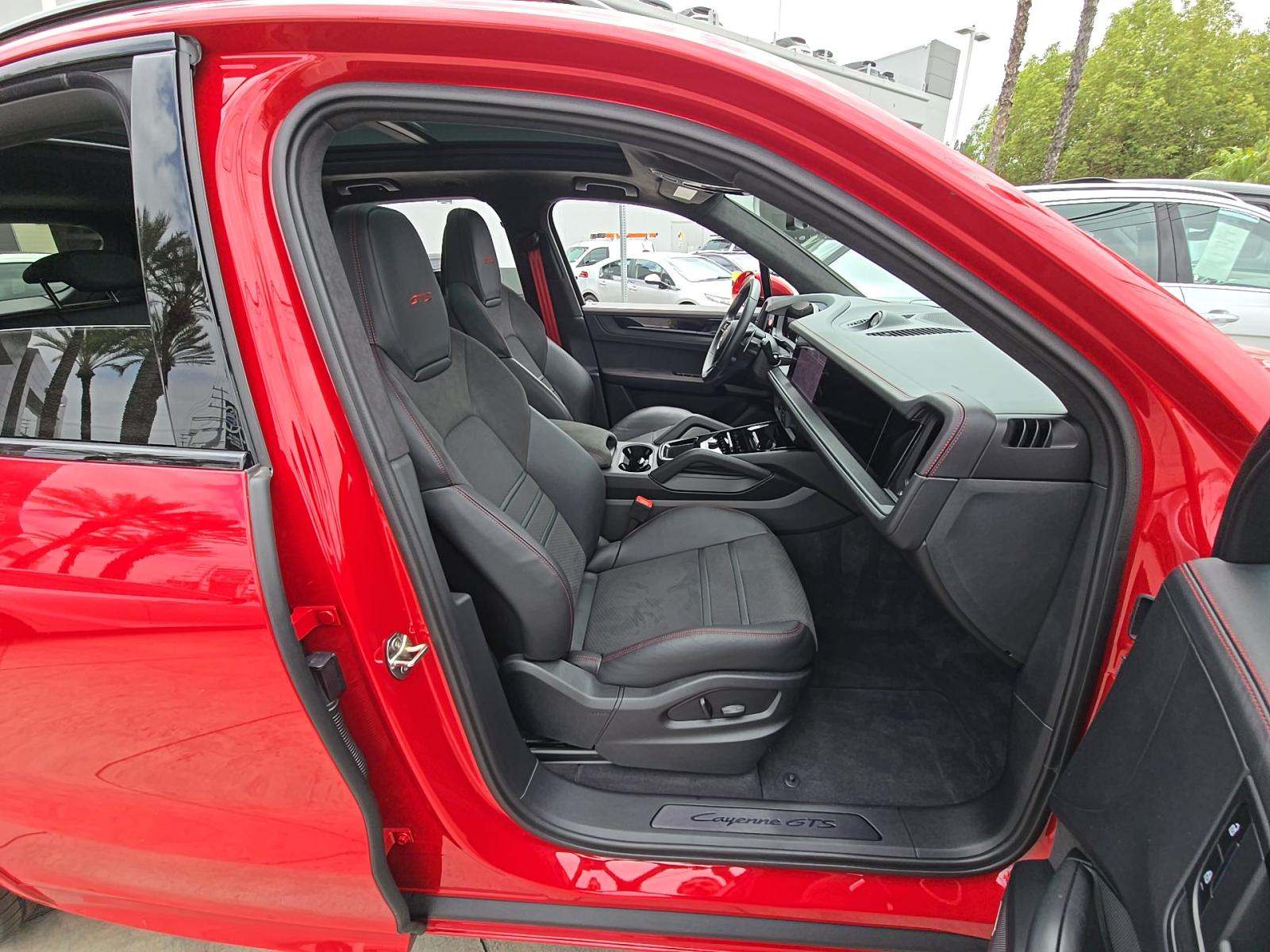 2025 Porsche Cayenne GTS AWD