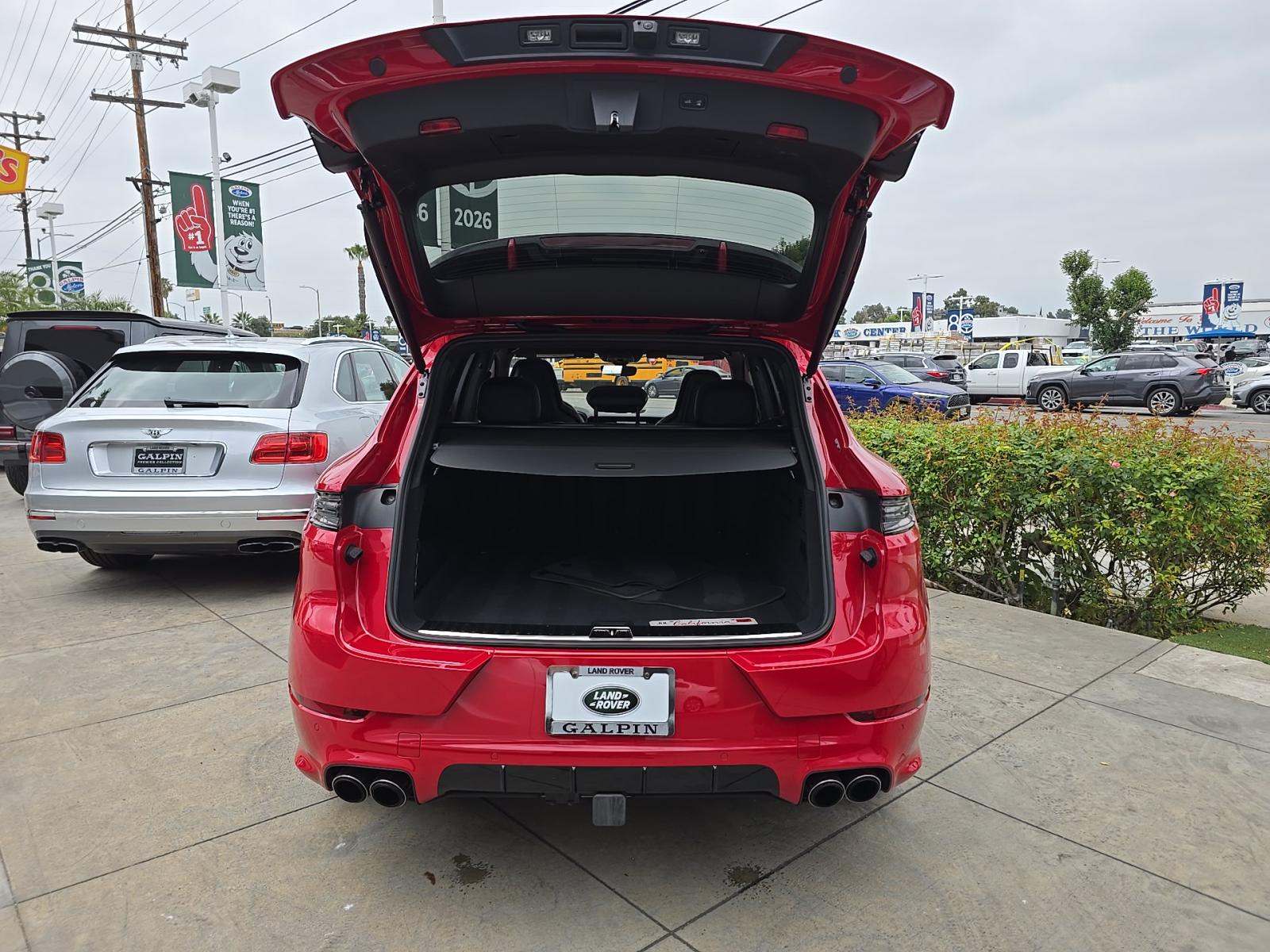 2025 Porsche Cayenne GTS AWD