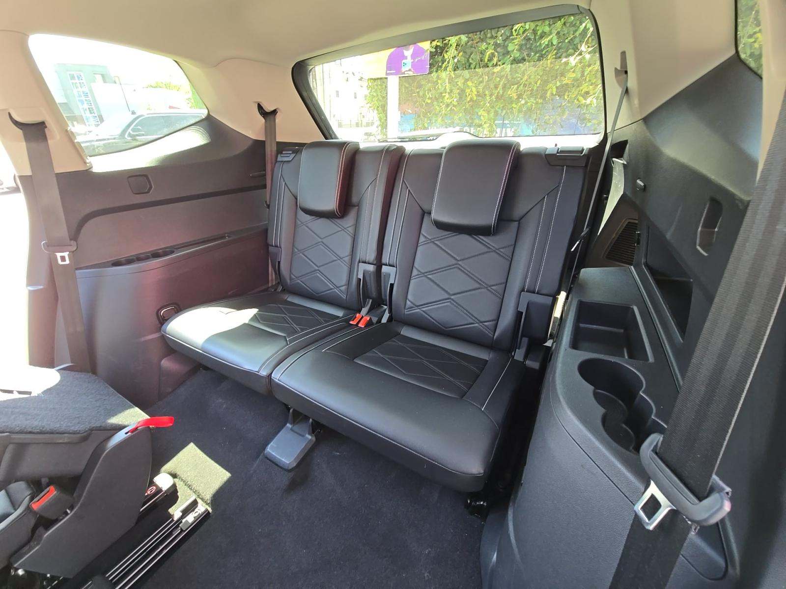 2025 Volkswagen Atlas 2.0T SE AWD