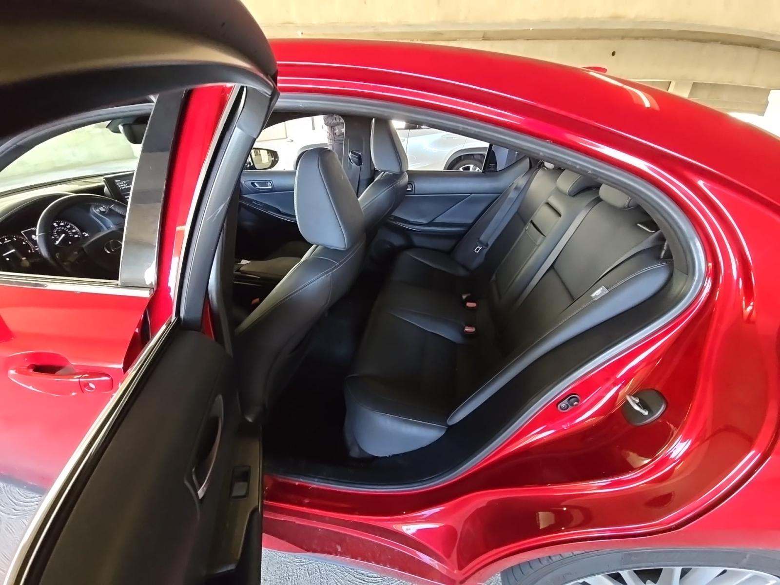 2023 Lexus IS IS 300 RWD