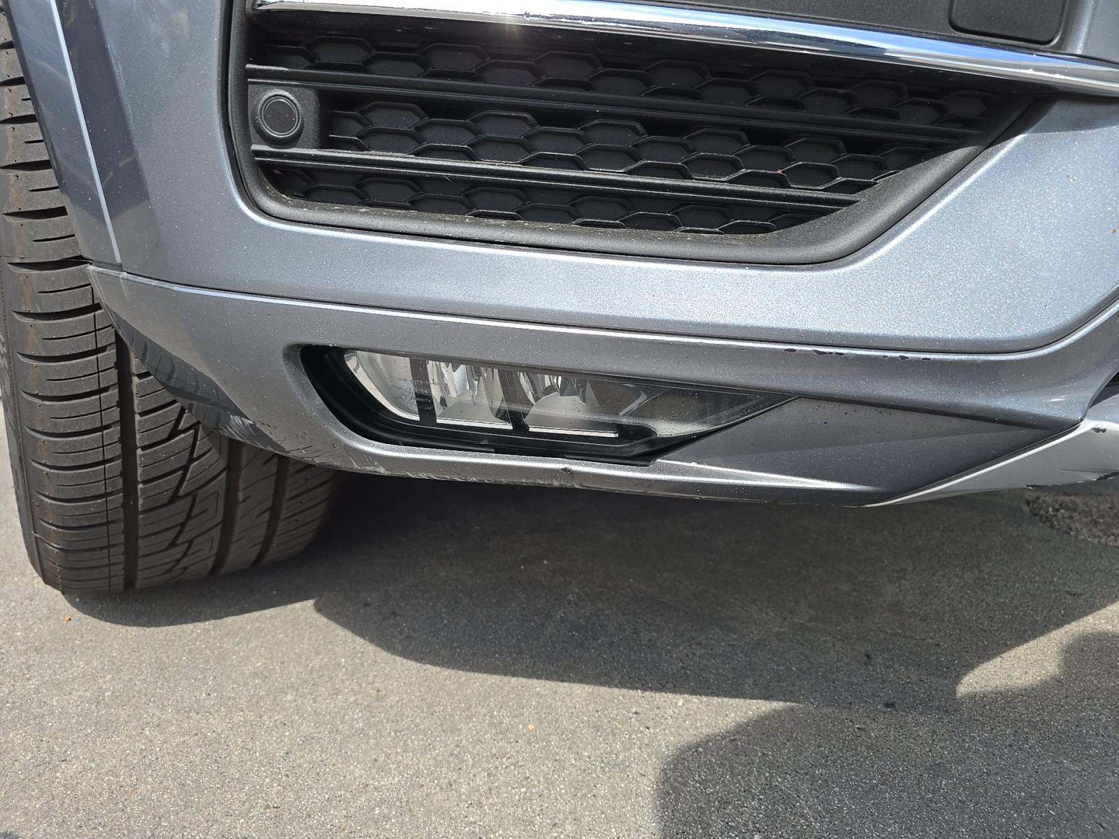 2017 Volvo XC90 T6 Momentum AWD