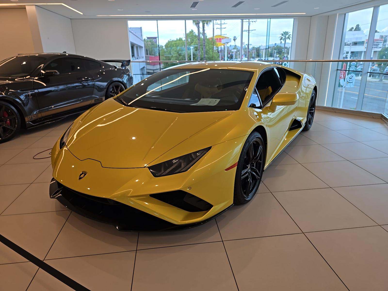 2020 Lamborghini Huracan EVO RWD