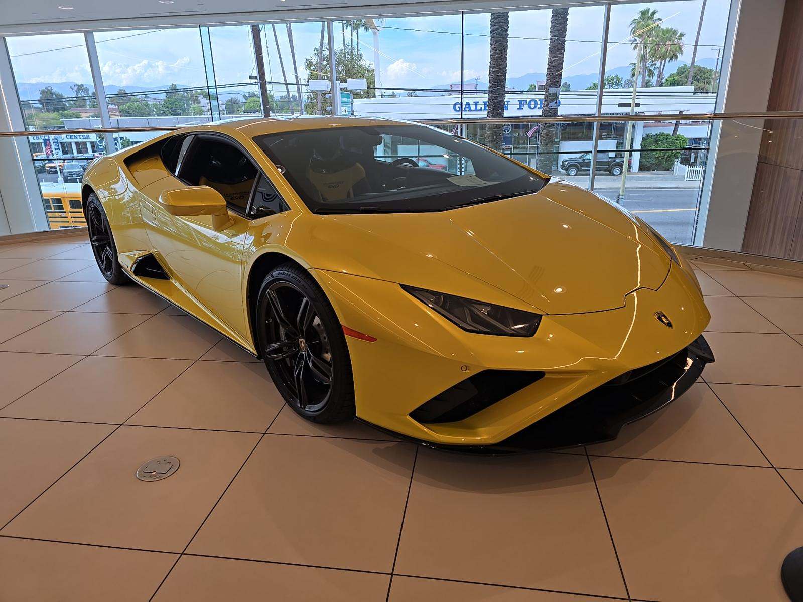 2020 Lamborghini Huracan EVO RWD