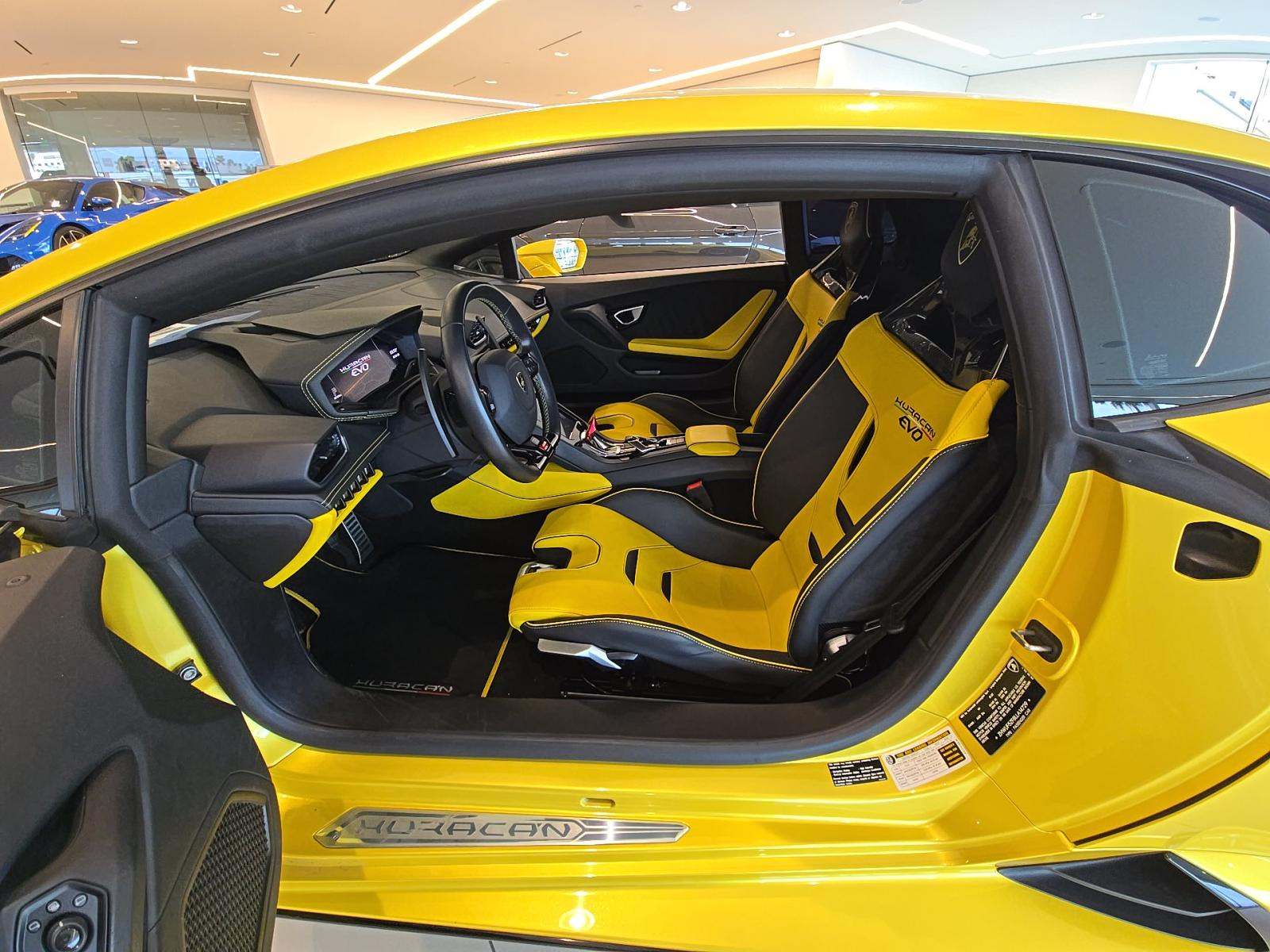 2020 Lamborghini Huracan EVO RWD