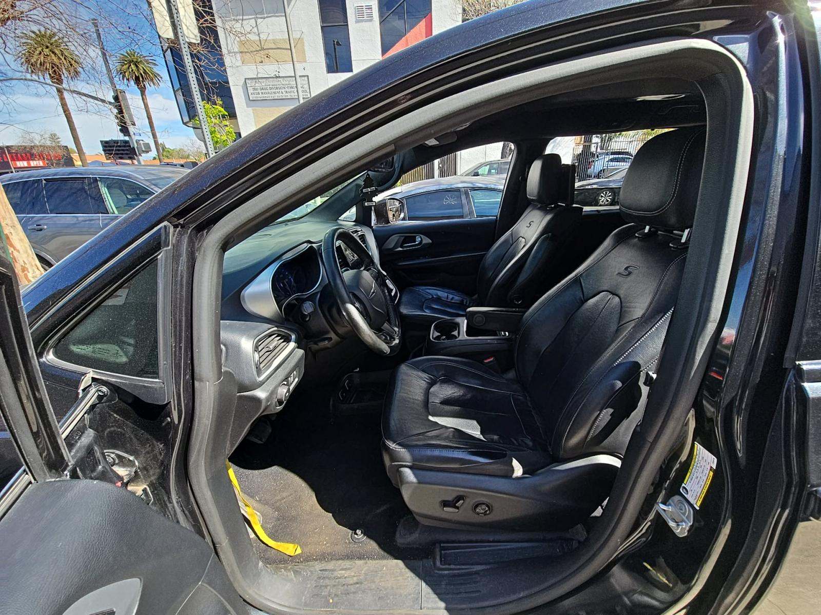 2020 Chrysler Pacifica Touring L Plus FWD