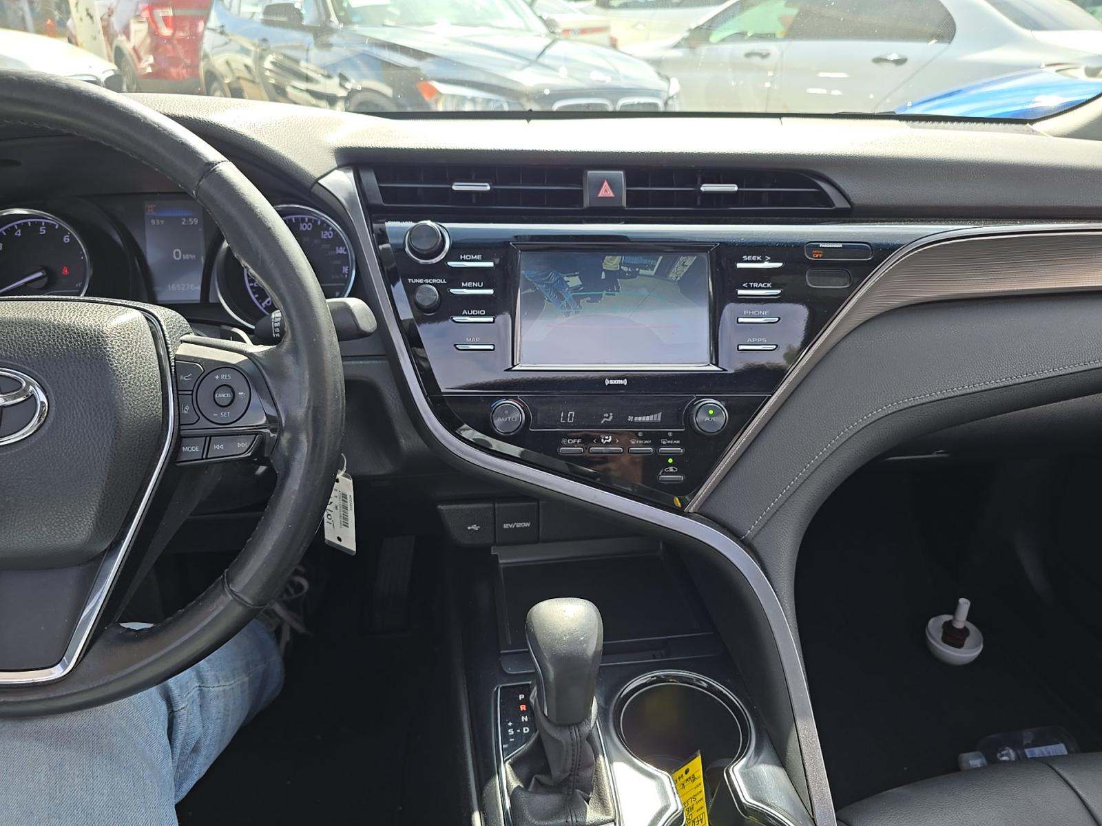 TOYOTA CAMRY - 10
