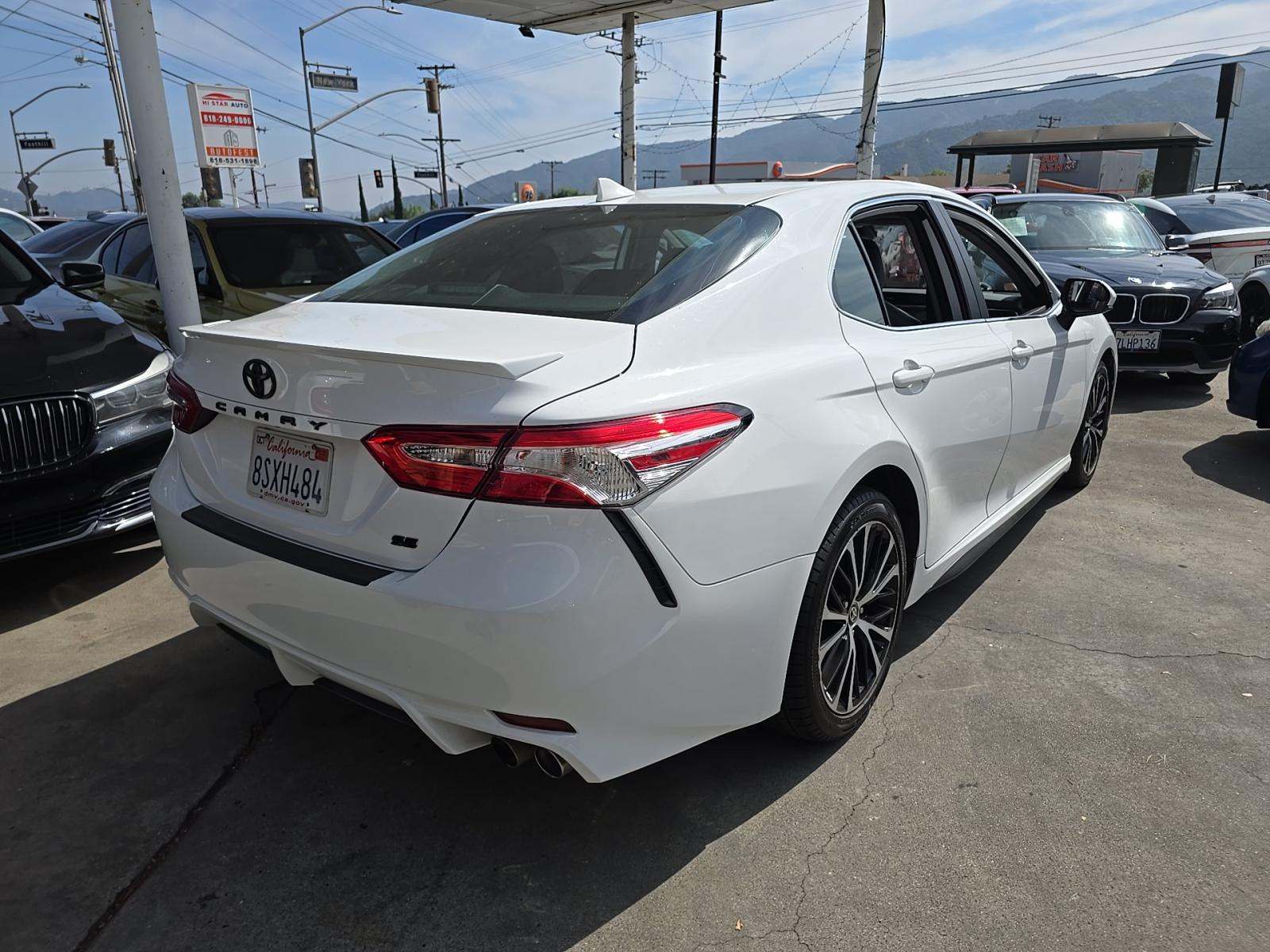 TOYOTA CAMRY - 3