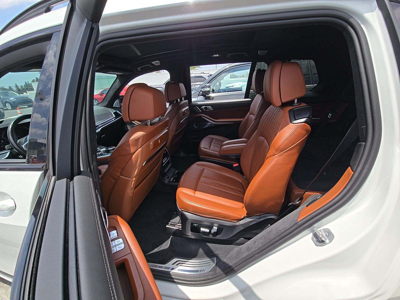 2024 BMW X7 M60i AWD