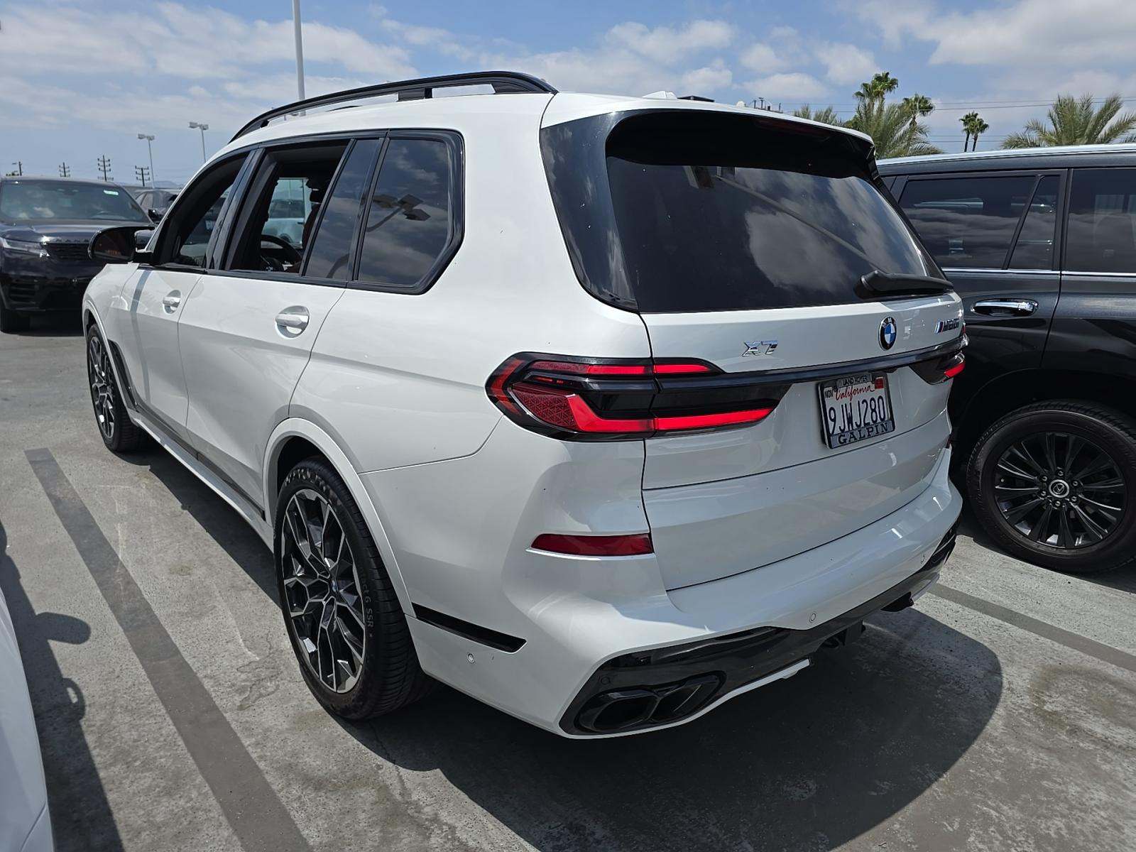 2024 BMW X7 M60i AWD